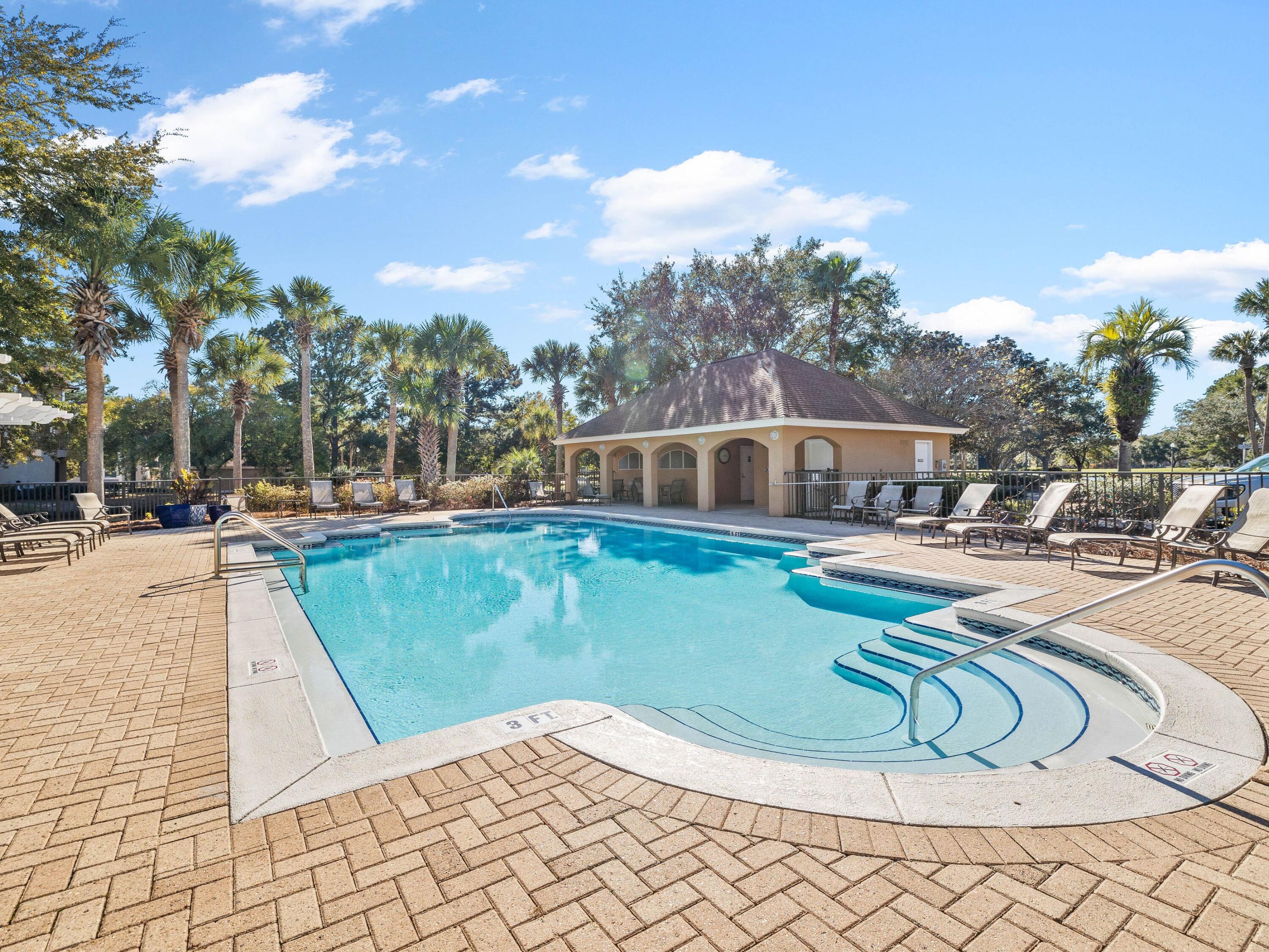 MAGNOLIA BAY - Residential