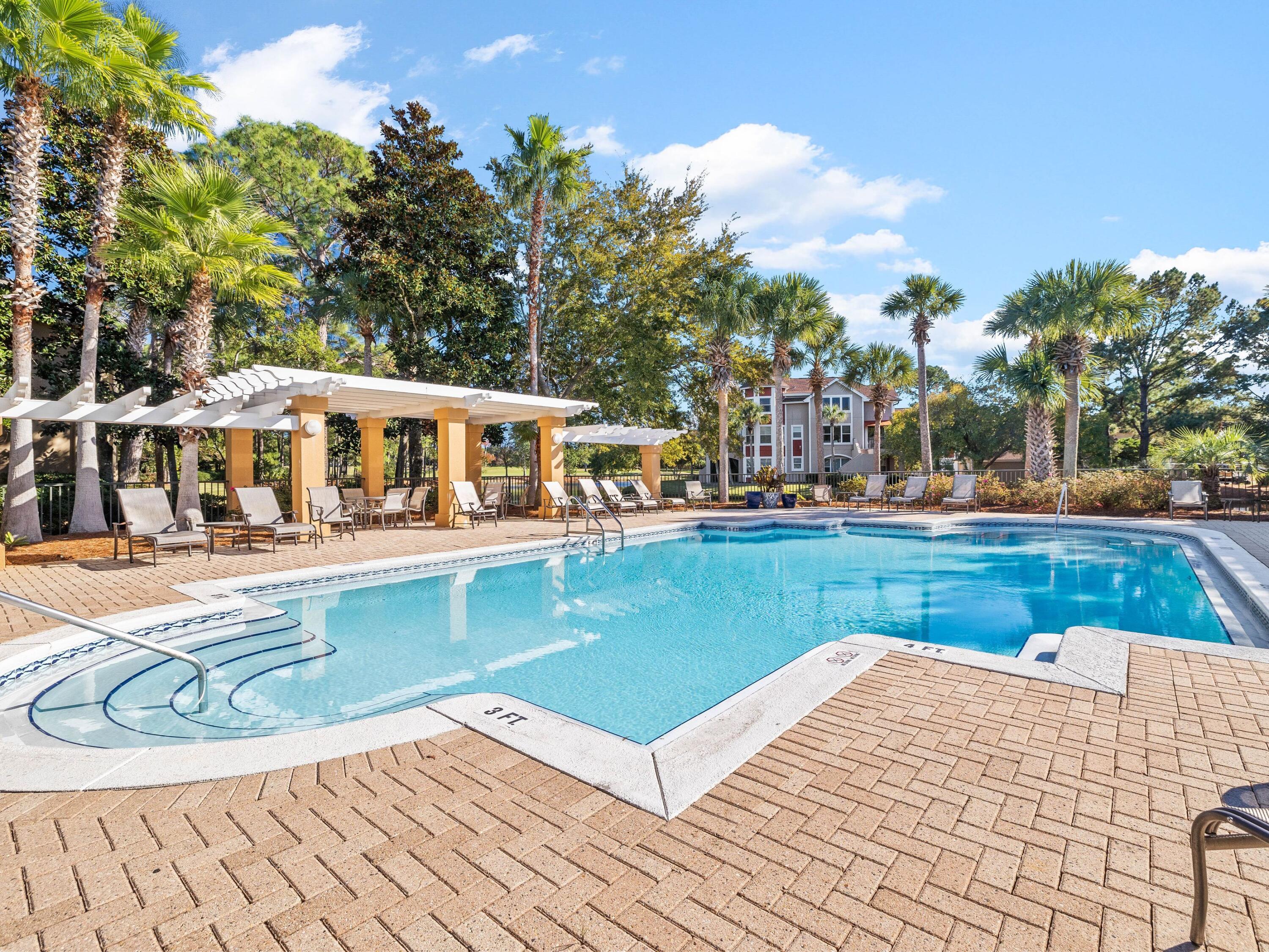 MAGNOLIA BAY - Residential