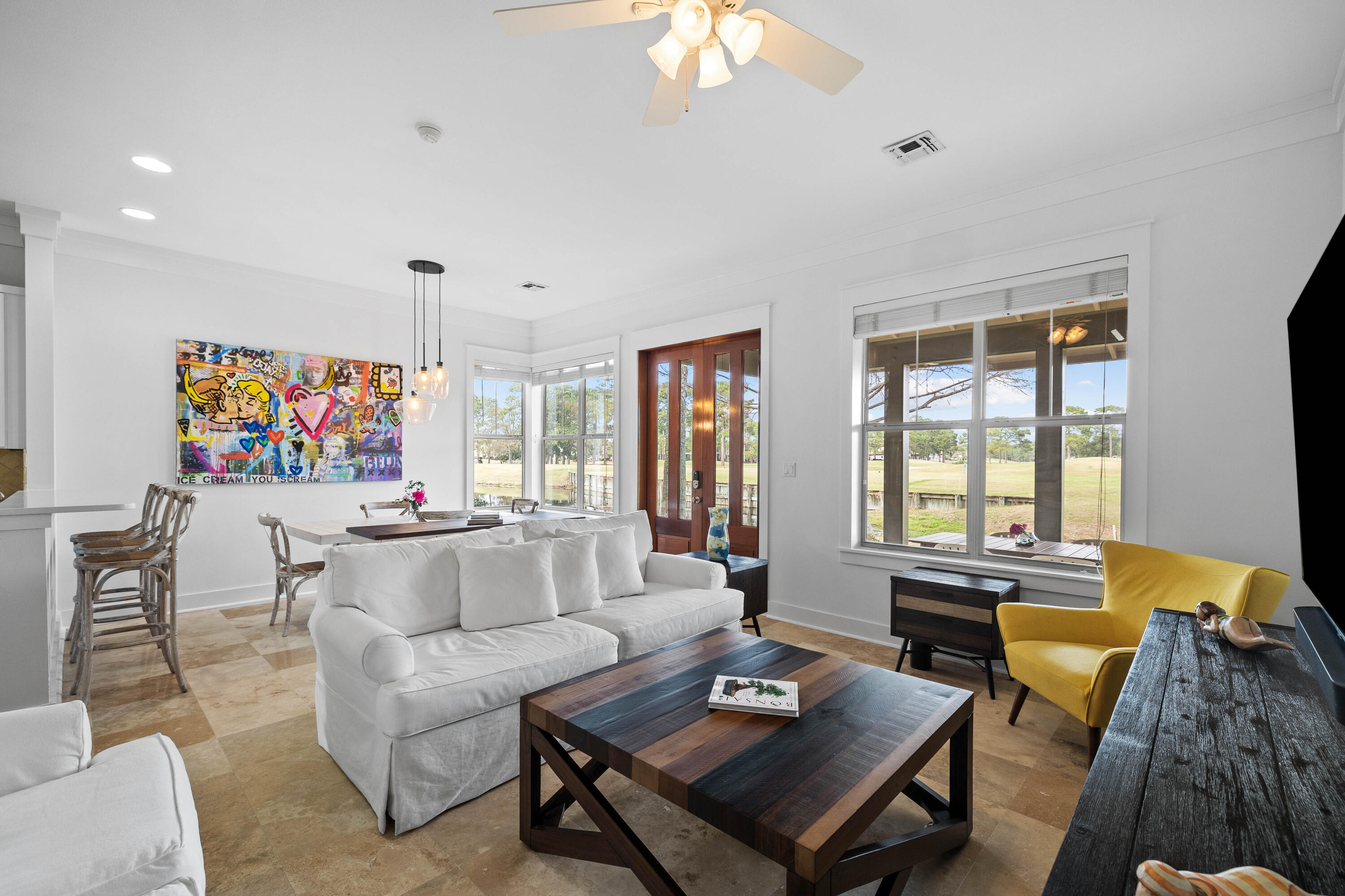 MAGNOLIA BAY - Residential