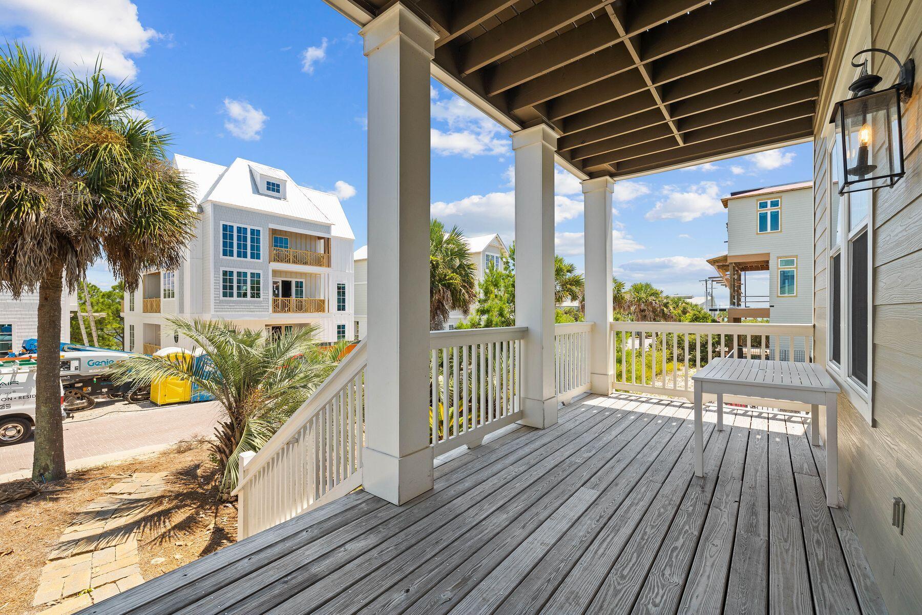 BEACH HIGHLANDS - Residential