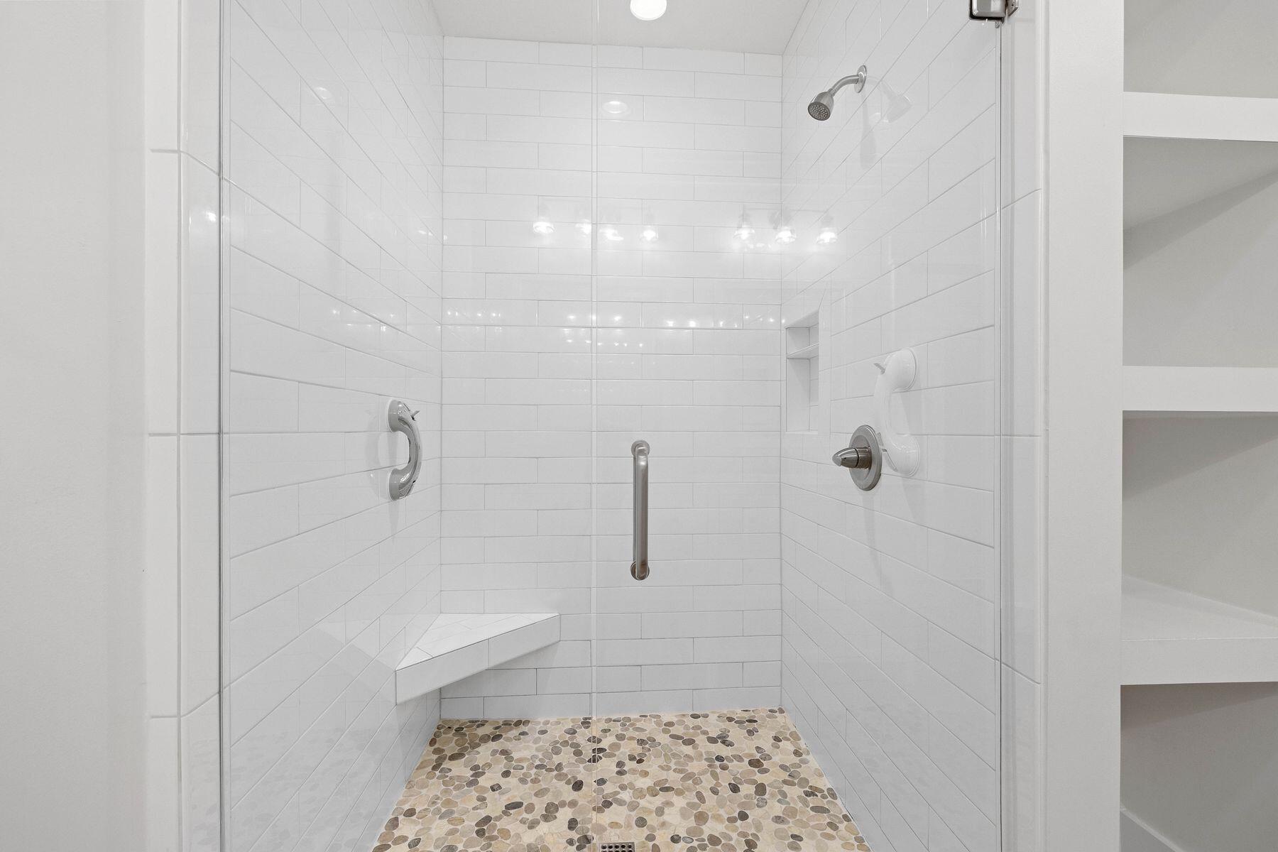 BEACH HIGHLANDS - Residential