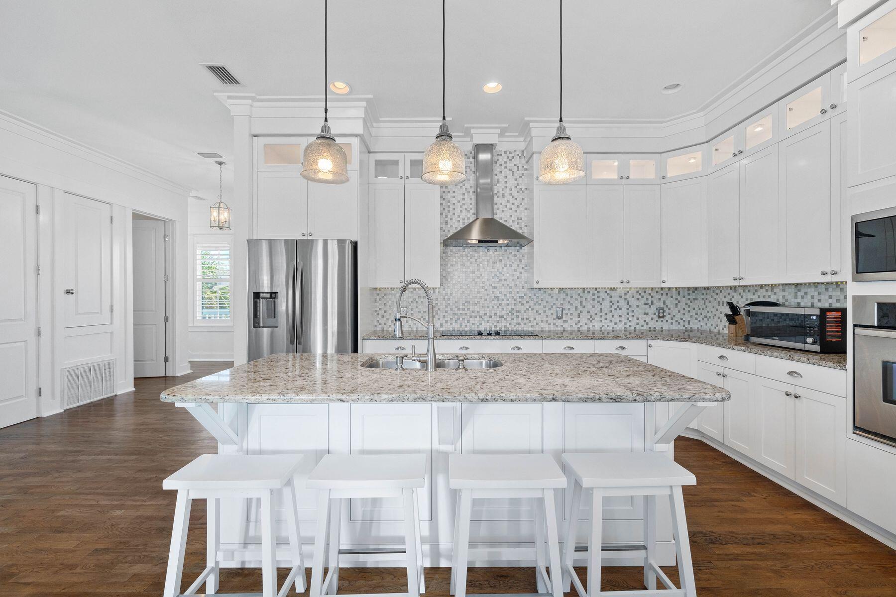 BEACH HIGHLANDS - Residential