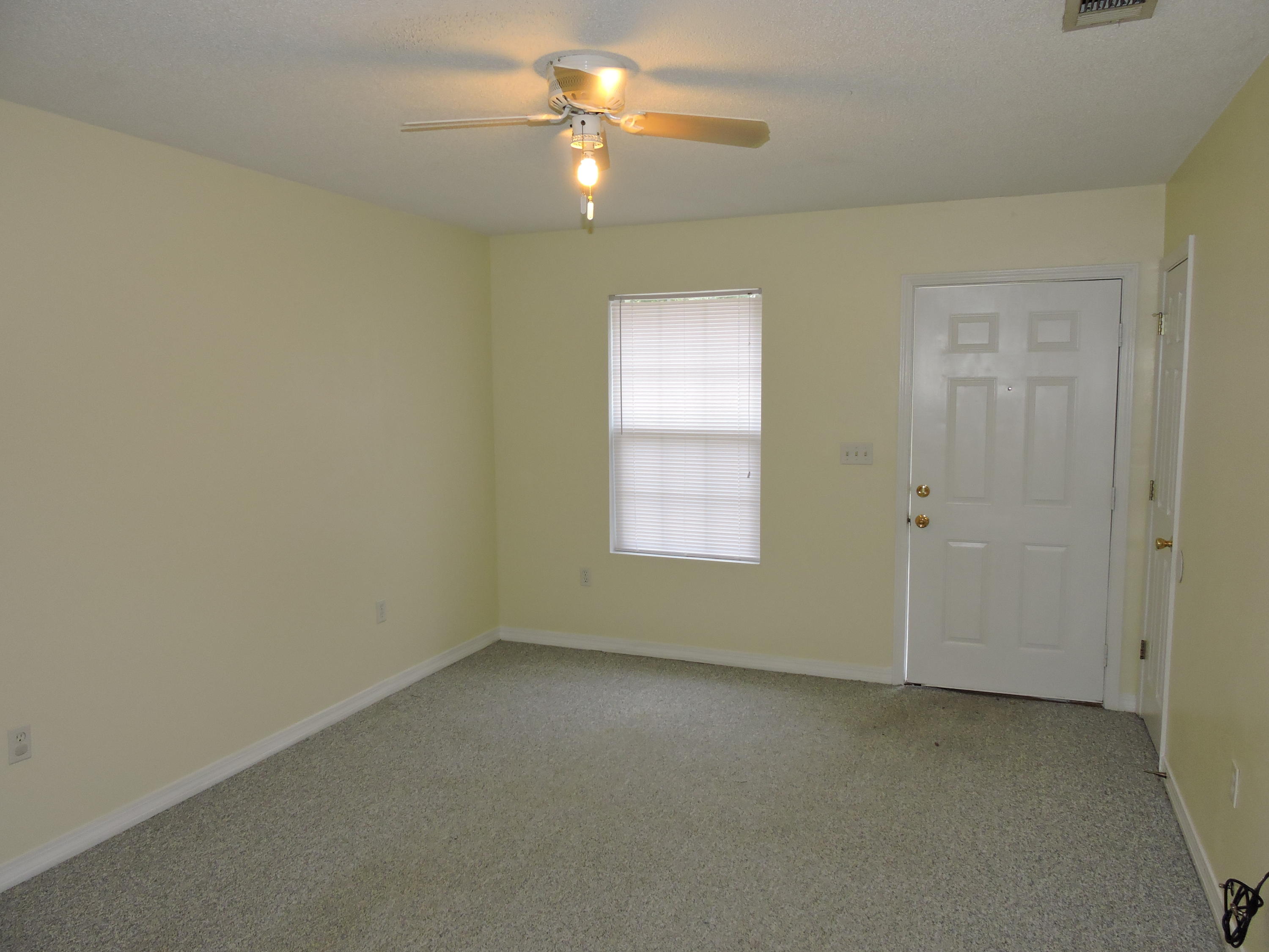 MORRIS ADDN TO CRESTVIEW - Residential Lease