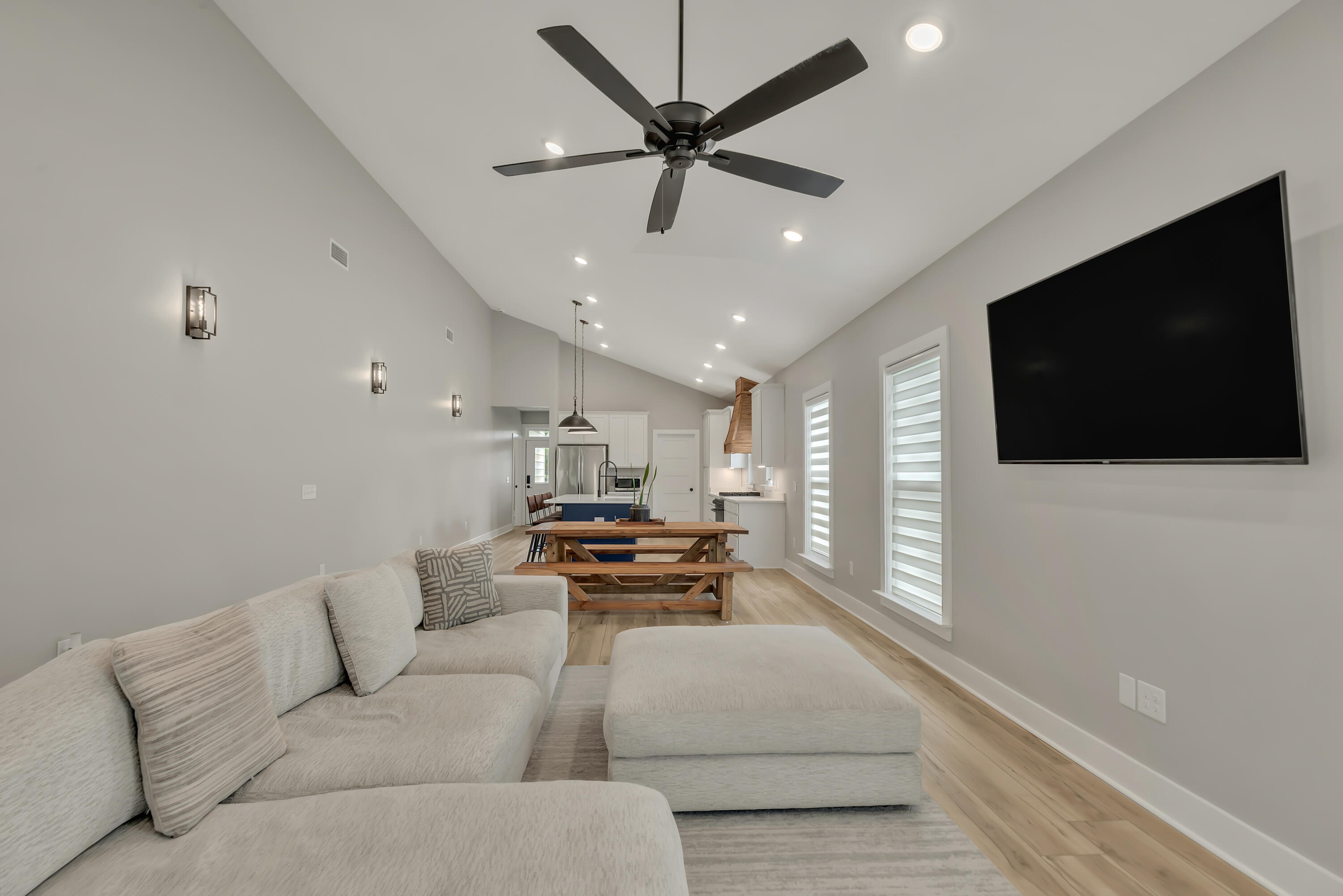 NORTH HILL HIGHLANDS - Residential