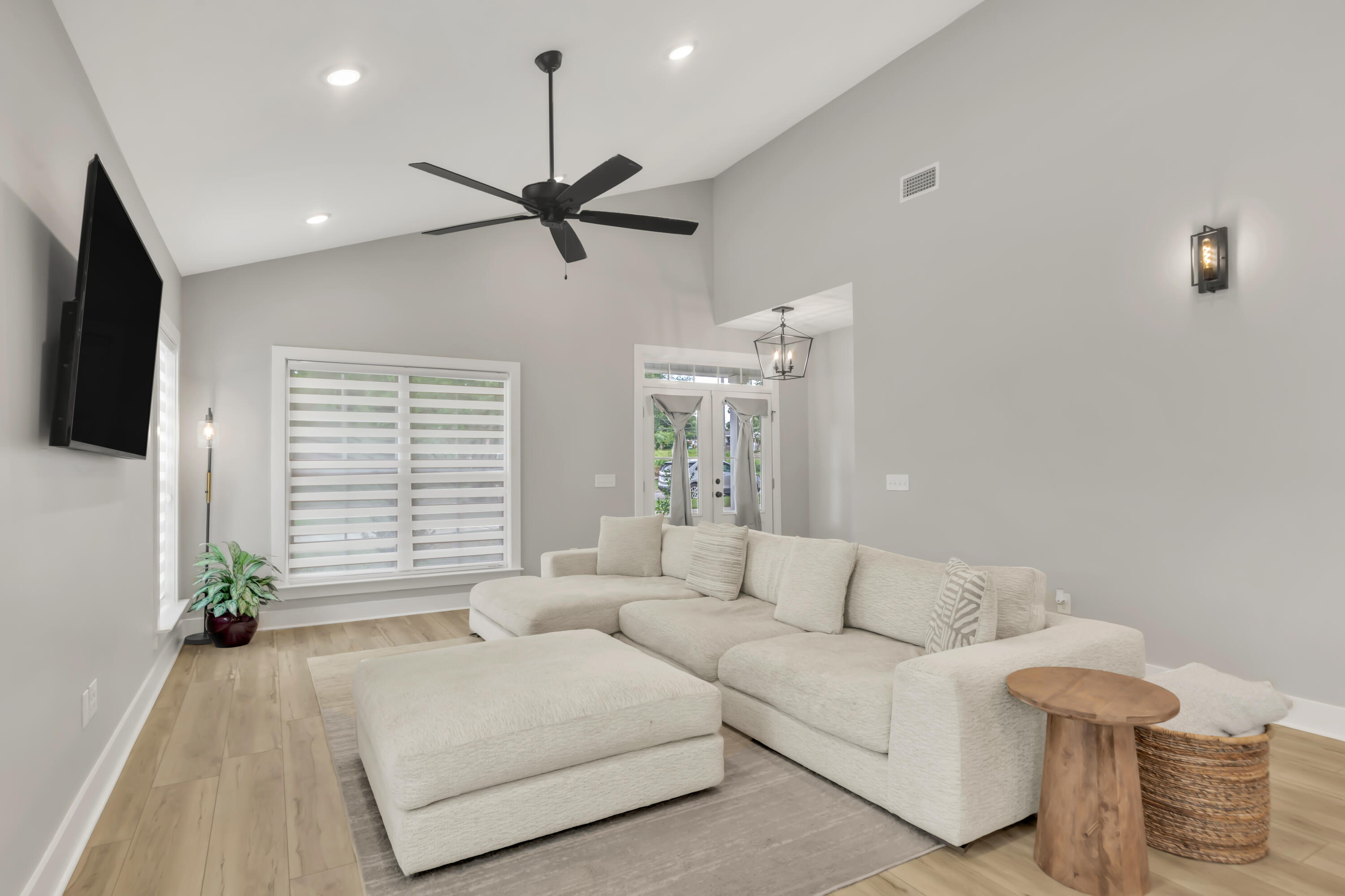 NORTH HILL HIGHLANDS - Residential
