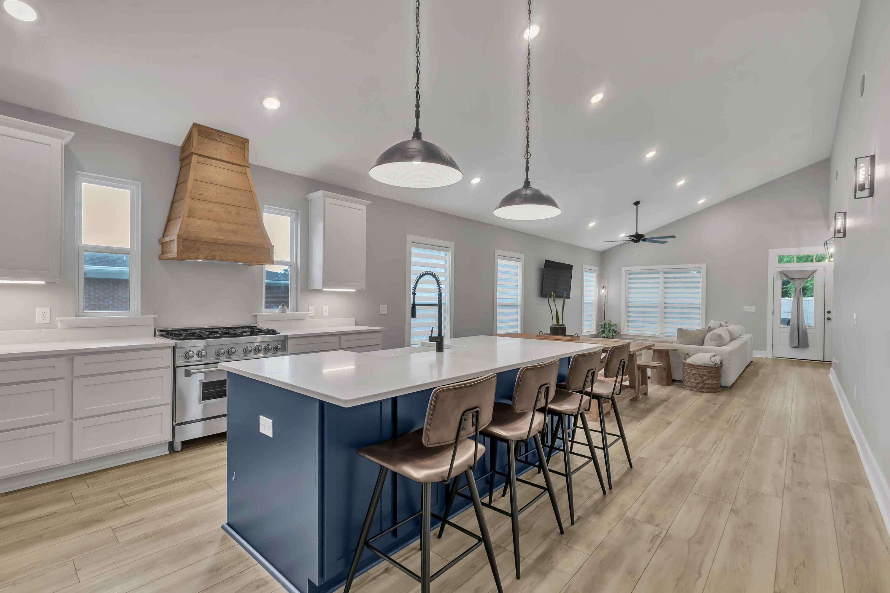 NORTH HILL HIGHLANDS - Residential