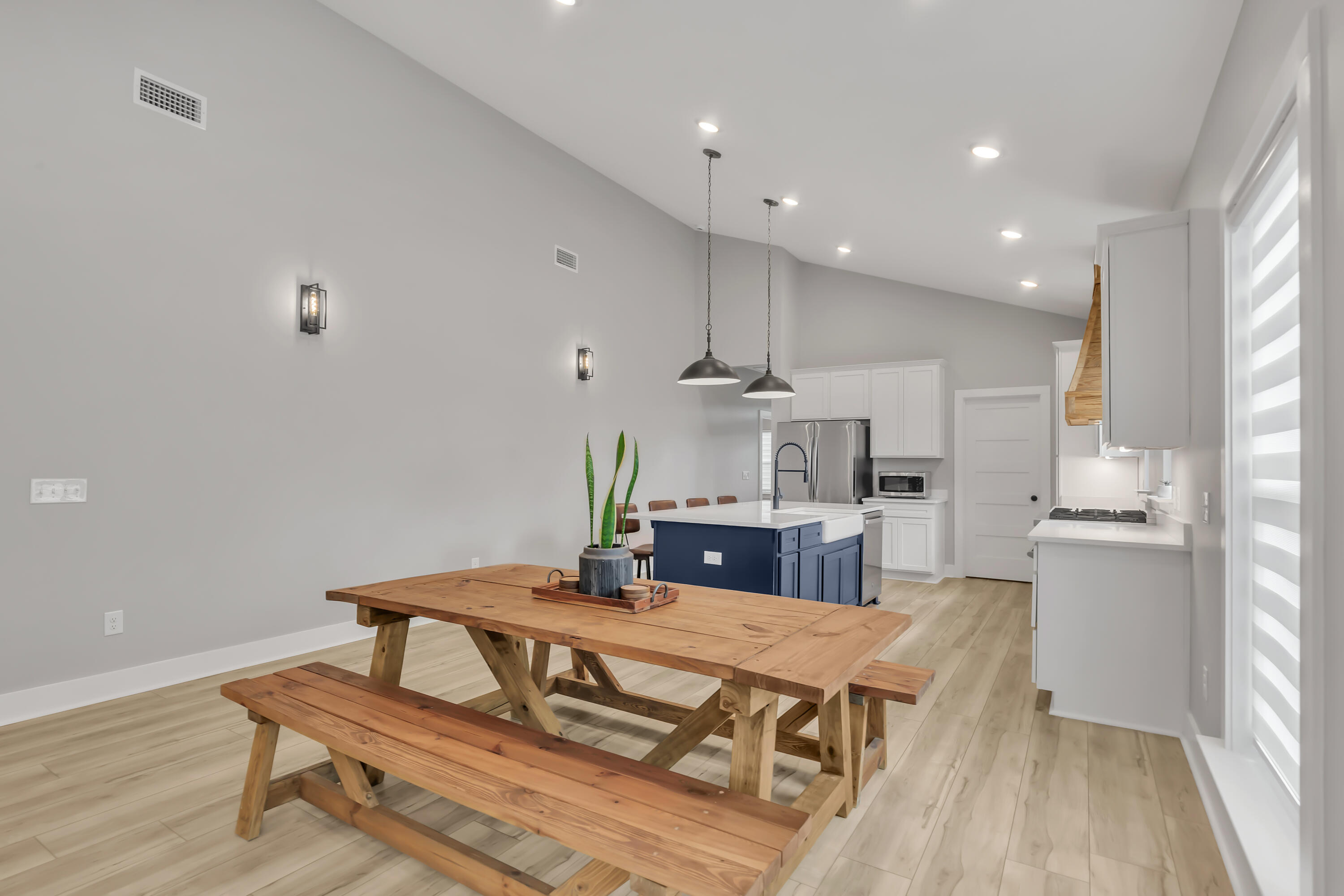 NORTH HILL HIGHLANDS - Residential