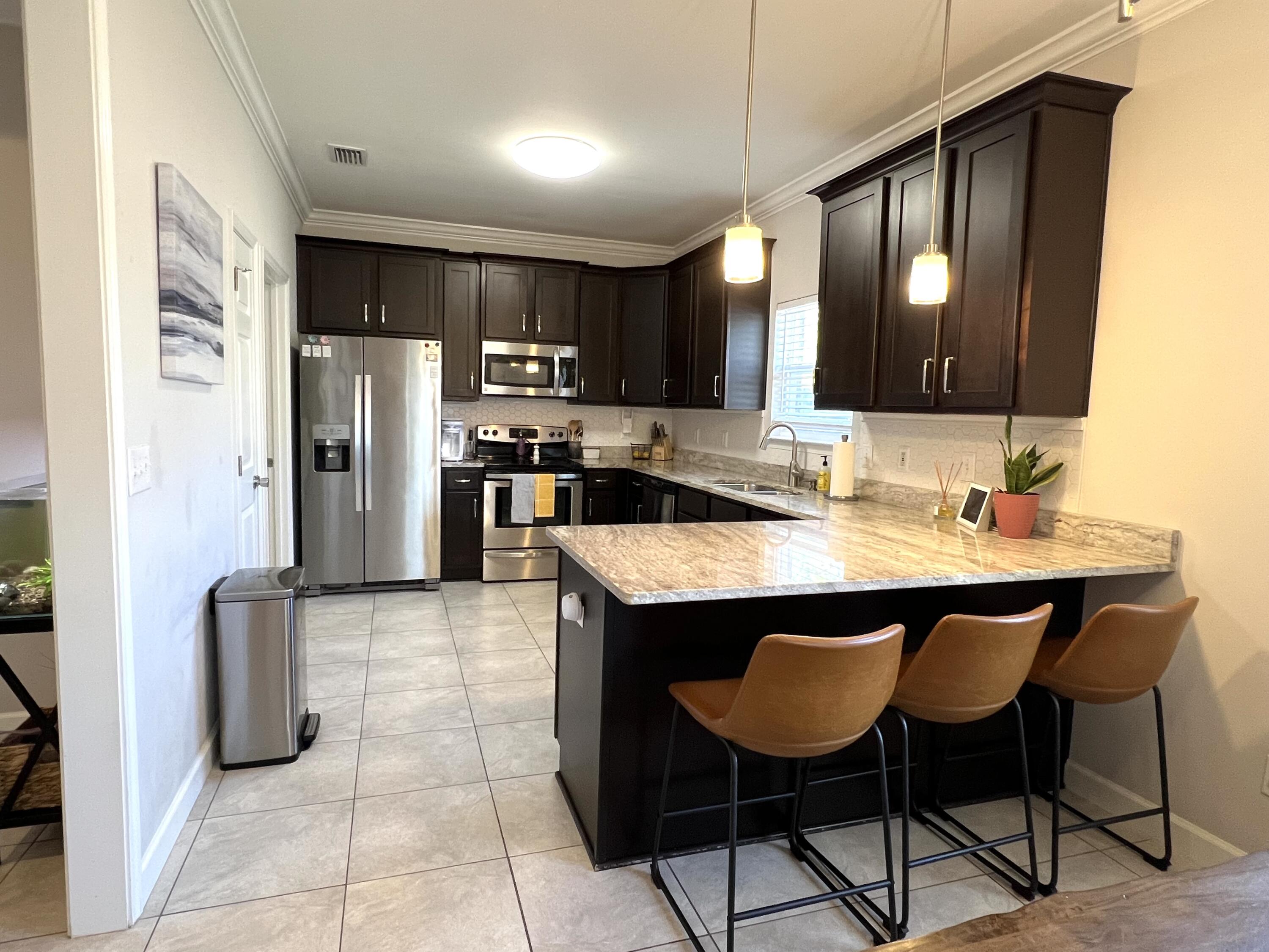 WYNNEHAVEN BEACH ESTATES - Residential Lease