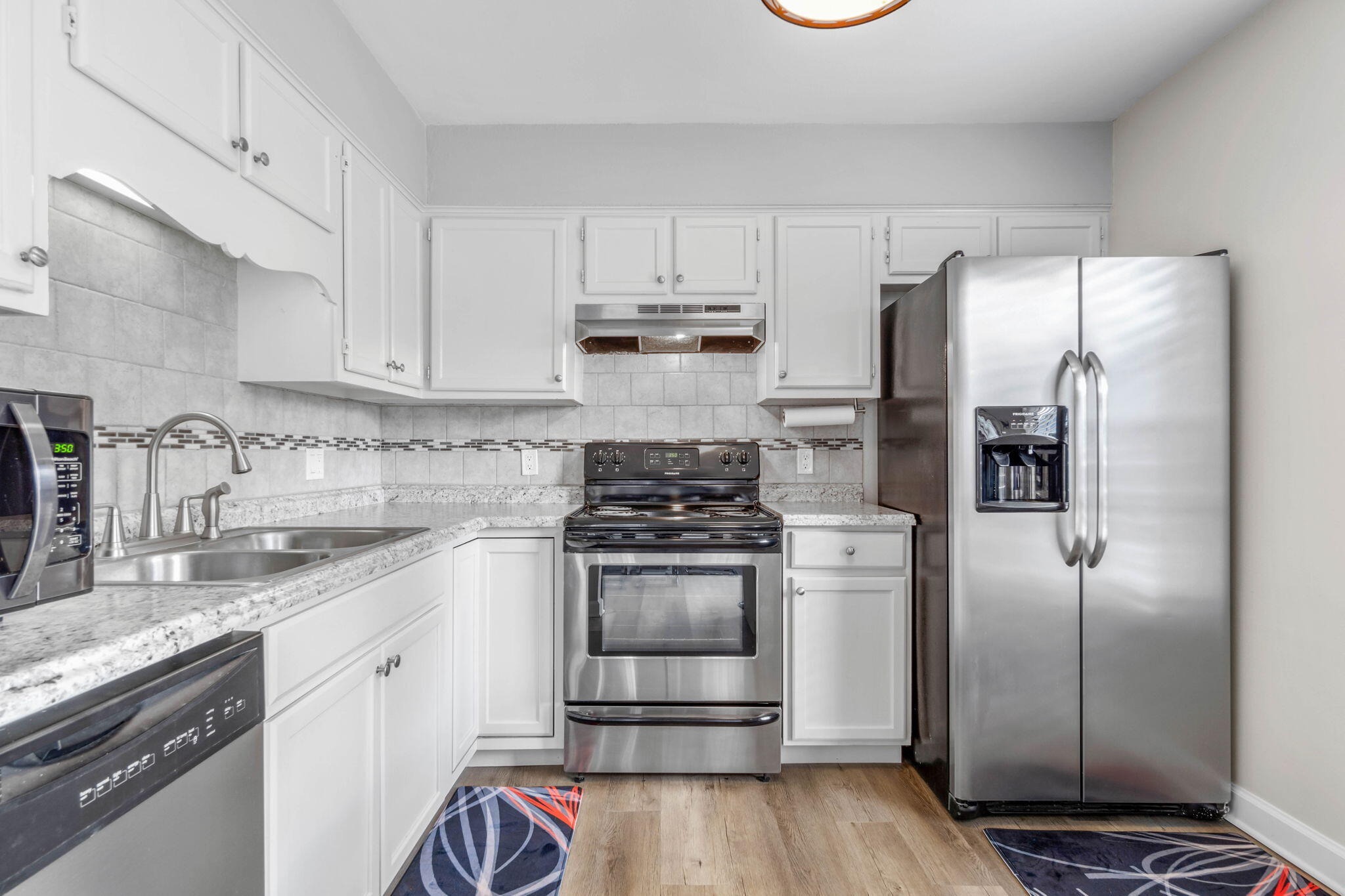 HIDDEN TRAILS PH 1 - Residential
