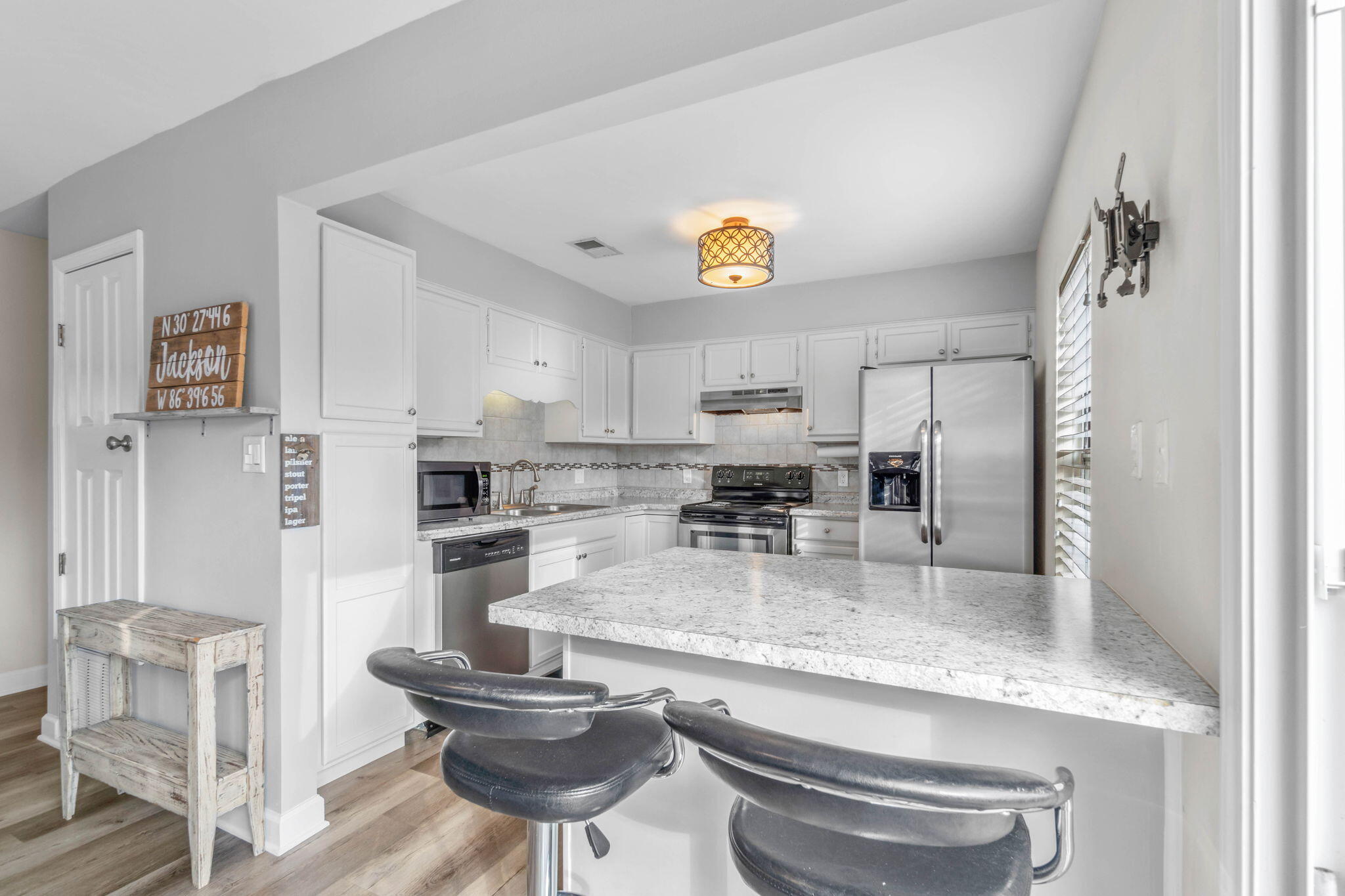 HIDDEN TRAILS PH 1 - Residential