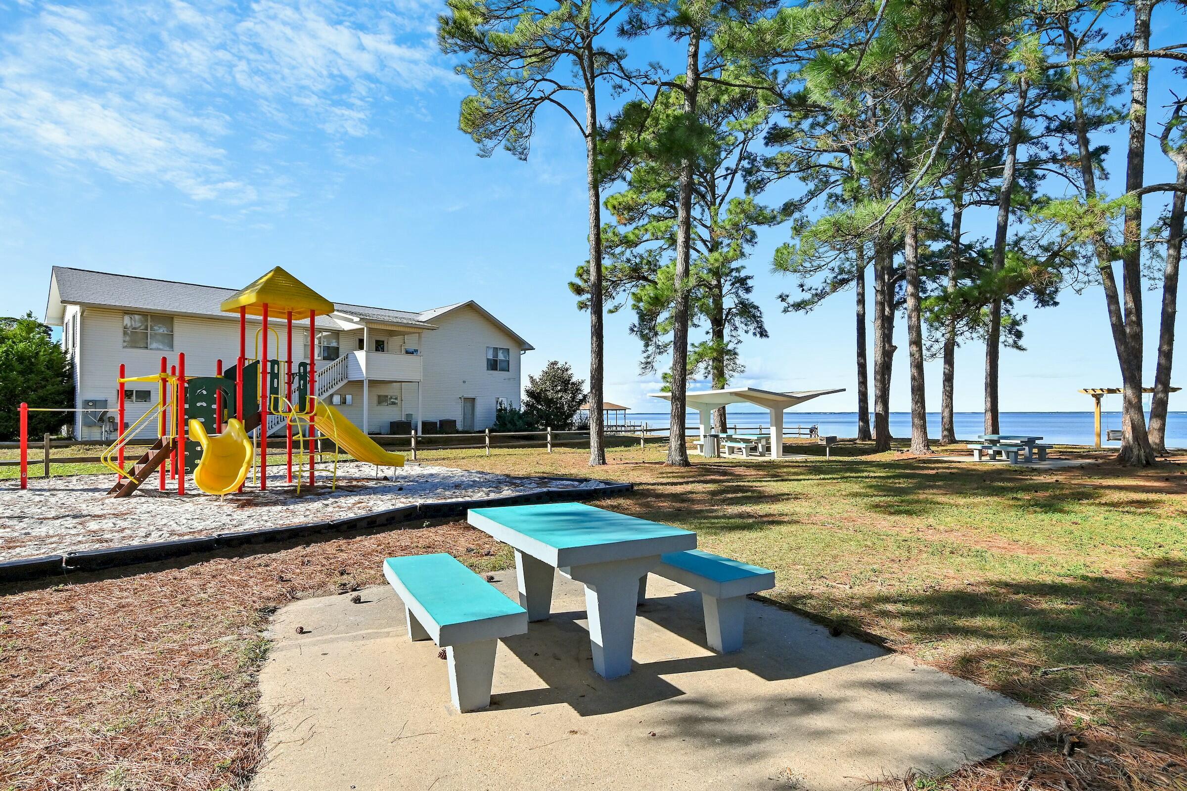 OLDE FLORIDA LAKES - Residential