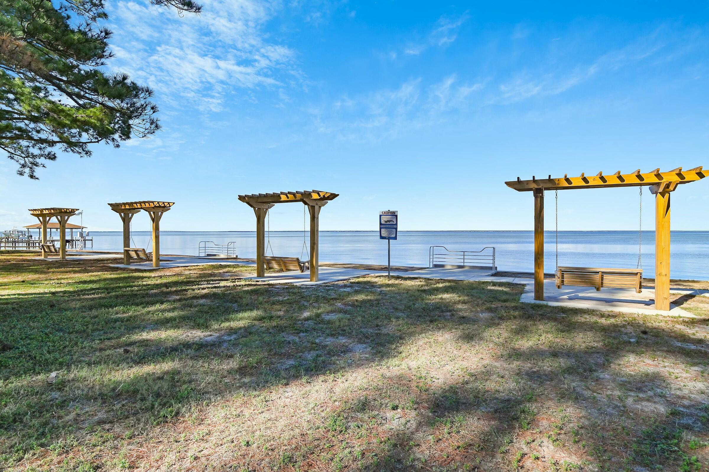 OLDE FLORIDA LAKES - Residential