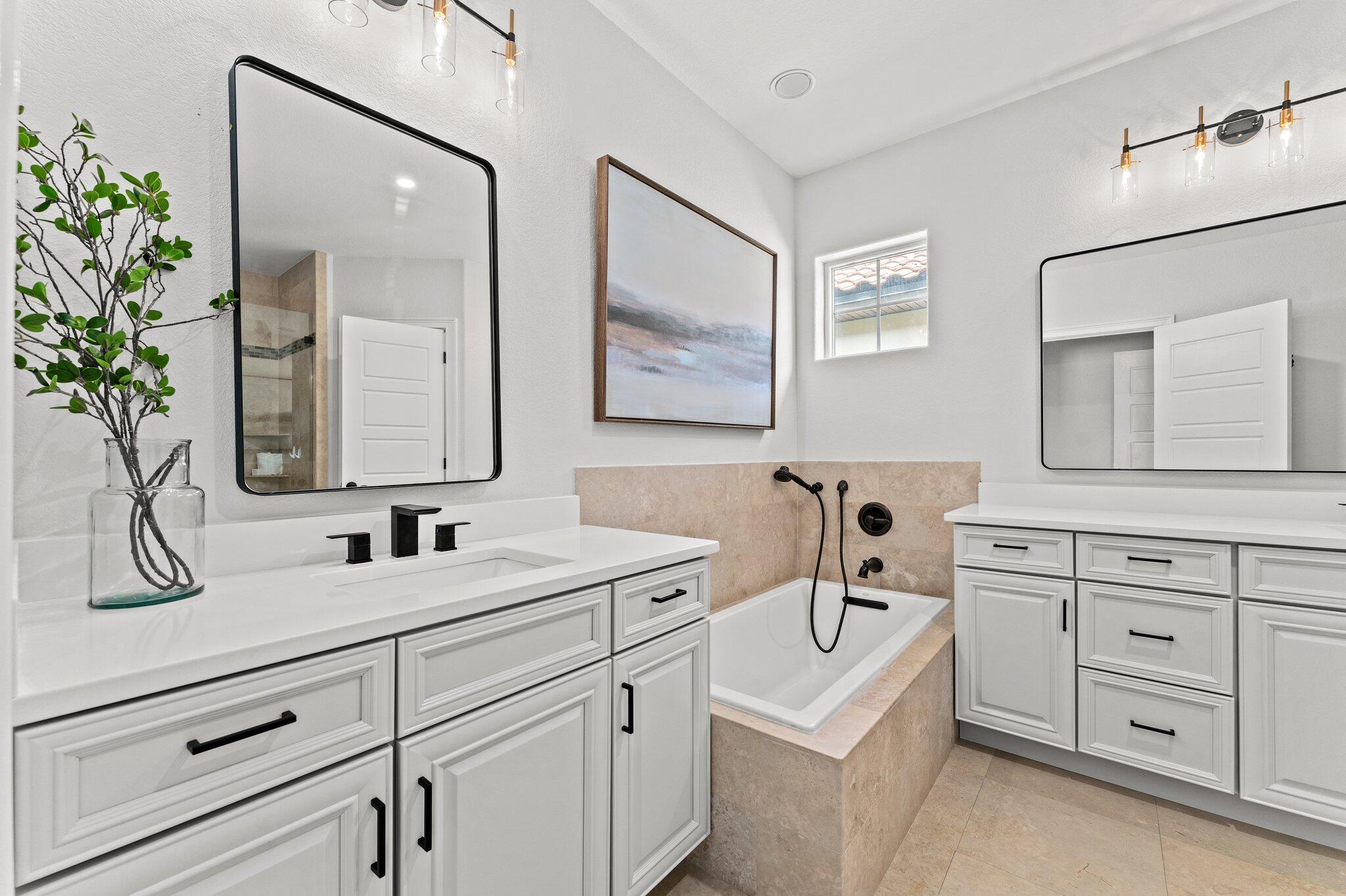 VILLA LAGO - Residential