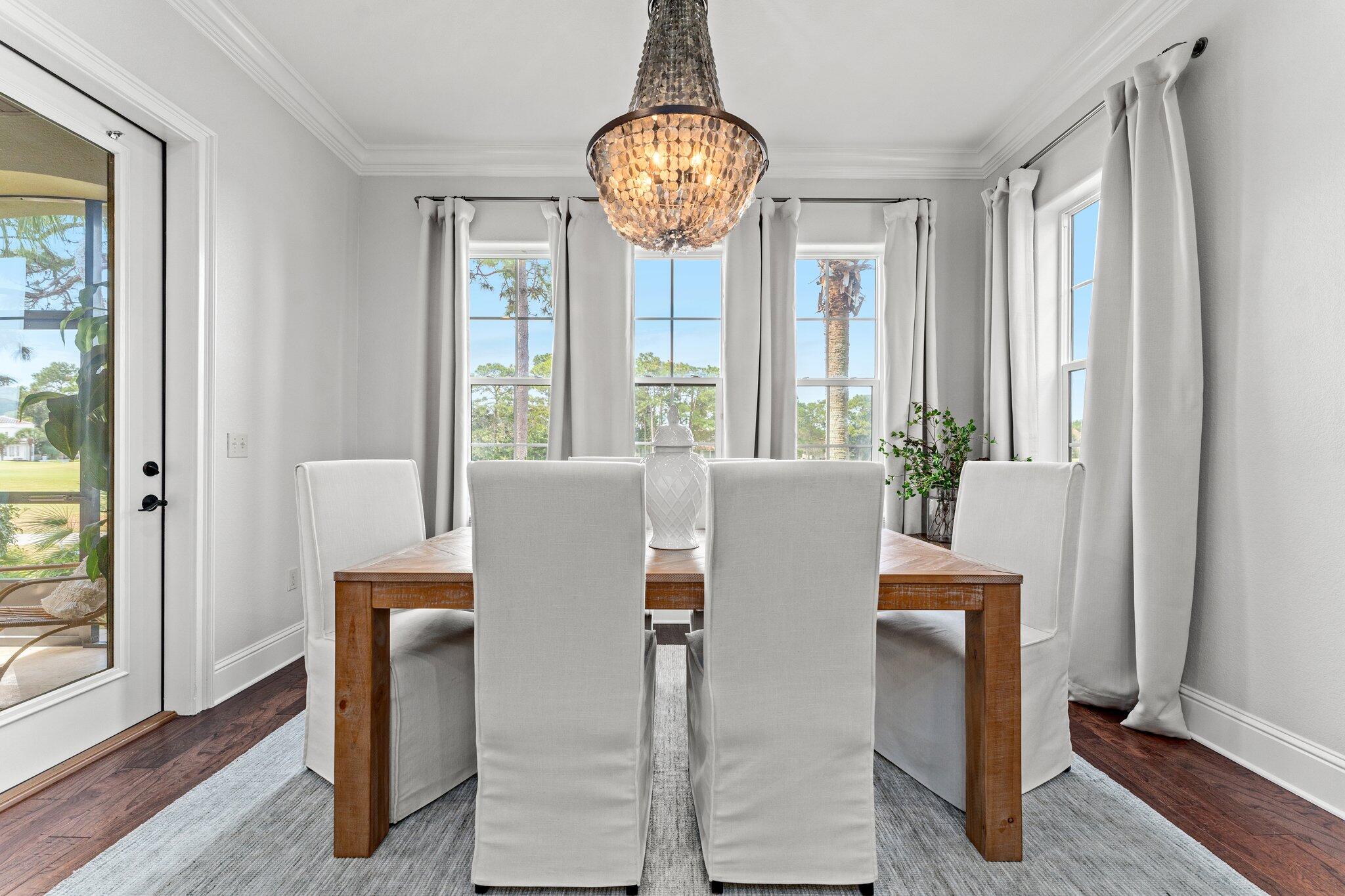 VILLA LAGO - Residential