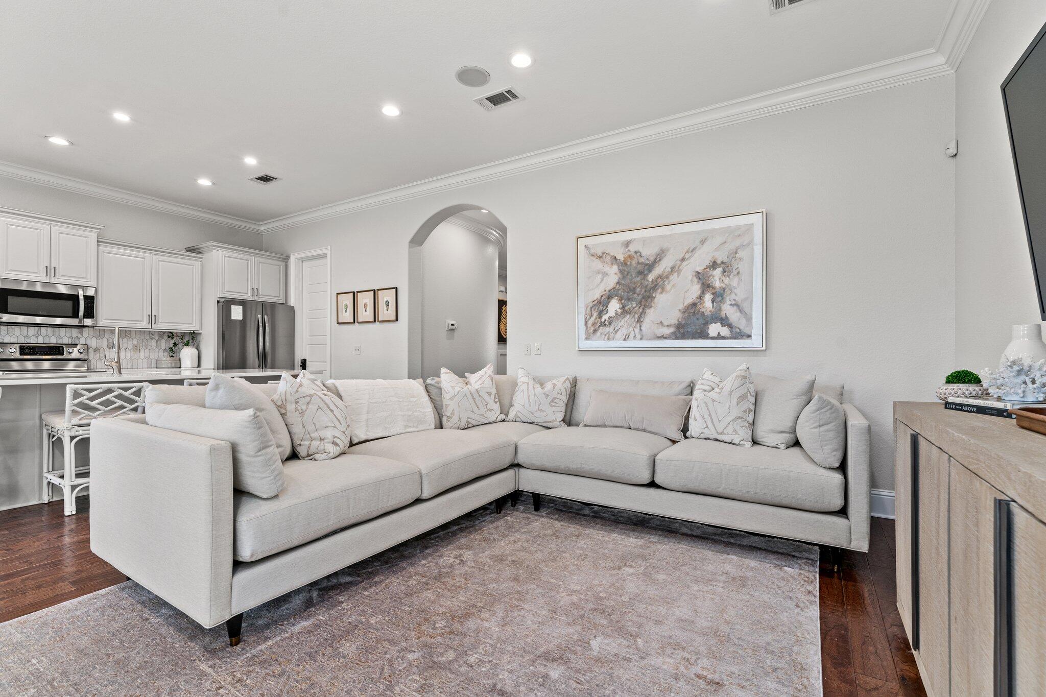 VILLA LAGO - Residential