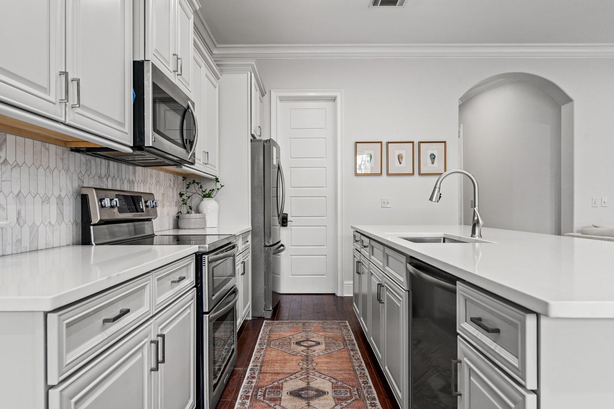 VILLA LAGO - Residential