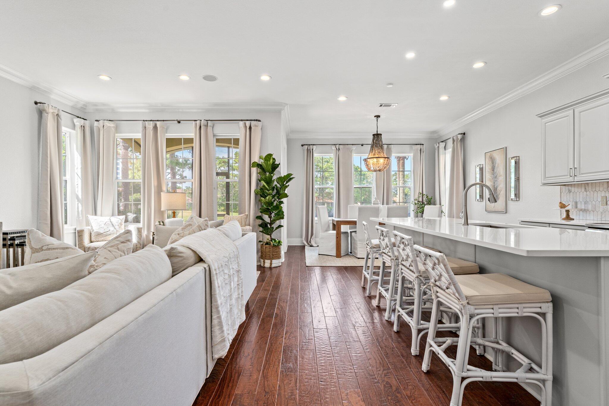 VILLA LAGO - Residential