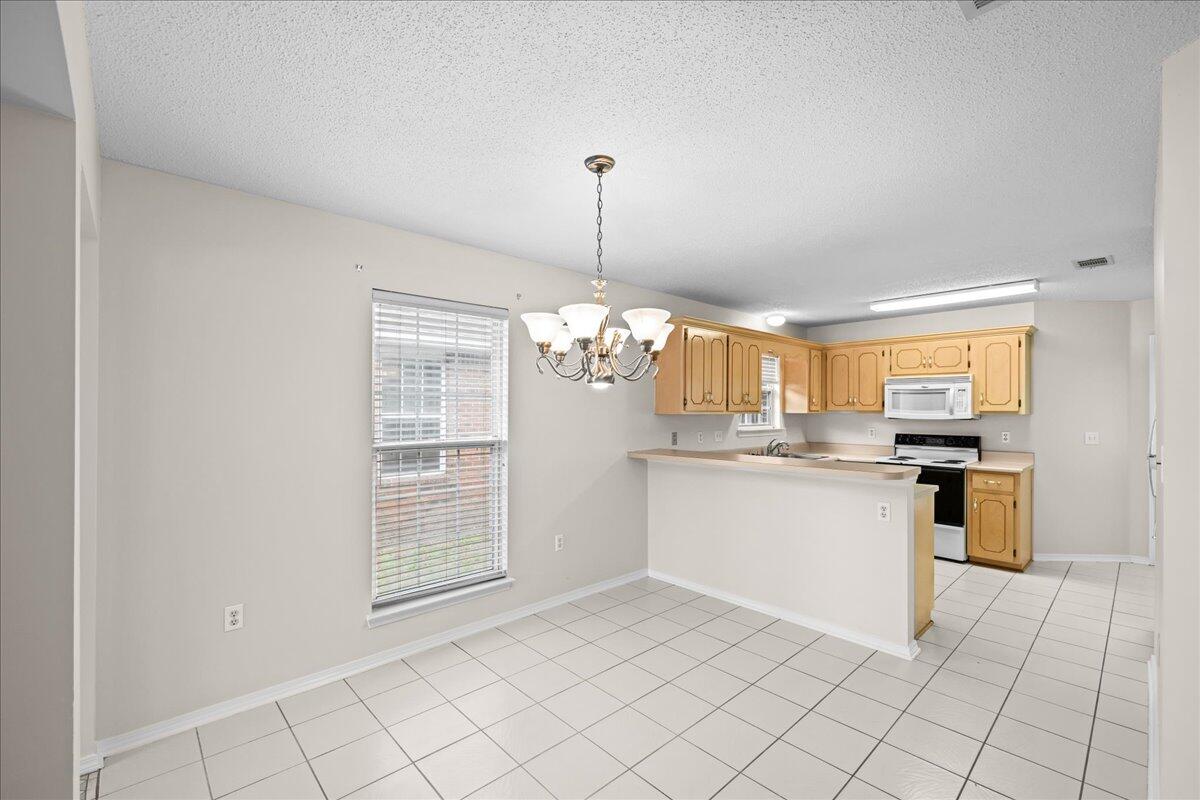 THE BUNGALOWS AT BLUEWATER BAY - Residential