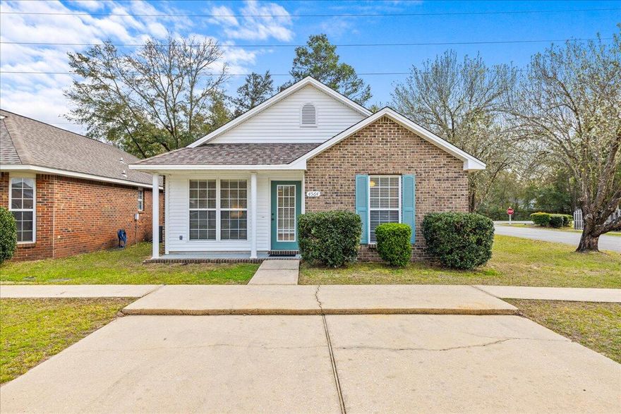 MULTIPLE OFFERS RECEIVED. 
Charming 3 bed/ 2 bath home on a corner lot, and tucked in a cul-de-sac in the Bungalows of Bluewater Bay!
As you enter, you'll find an inviting living room that opens into the dining area and kitchen,
The sunny kitchen offers ample countertop space,  and a convenient breakfast bar perfect for enjoying casual meals.
Primary bedroom featuring a walk-in closet, and a private en-suite bathroom.
This home has a desirable split-bedroom floor plan with 2 additional bedrooms and a full bathroom.
Privacy fenced backyard with patio- perfect for enjoying your morning coffee or a summer BBQ.
For added peace of mind, this home comes with the assurance of recent updates to all major systems. Roof (2020), HVAC (2022), Water Heater (2024). (If applicable) Sprinkler... system is operational and will convey "As Is". Seller to warrant pump and timer only.