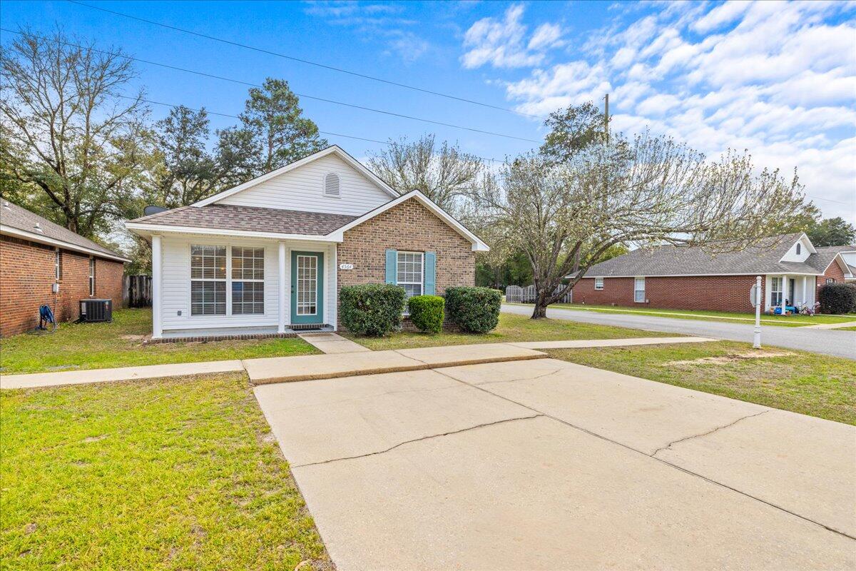 THE BUNGALOWS AT BLUEWATER BAY - Residential