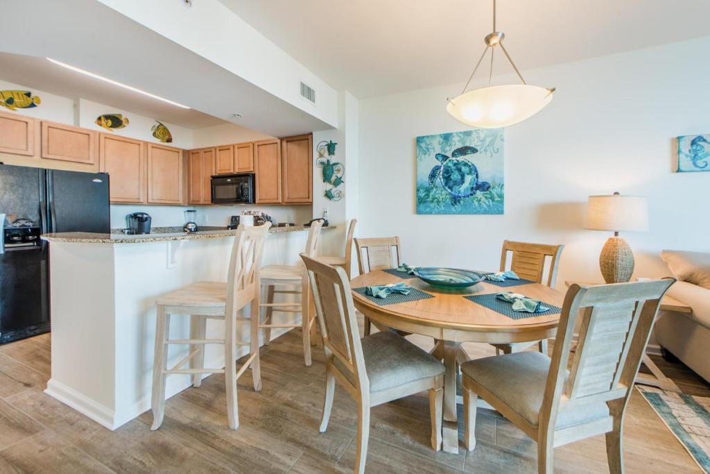 THE PALMS OF DESTIN - Residential