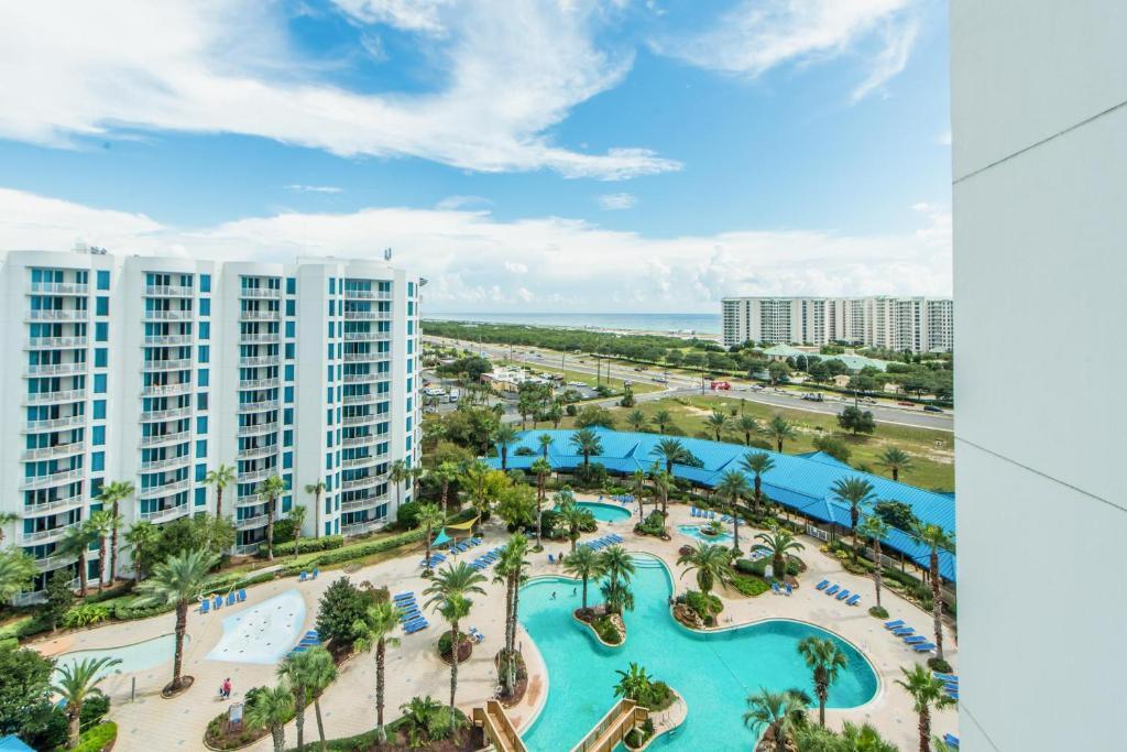 THE PALMS OF DESTIN - Residential