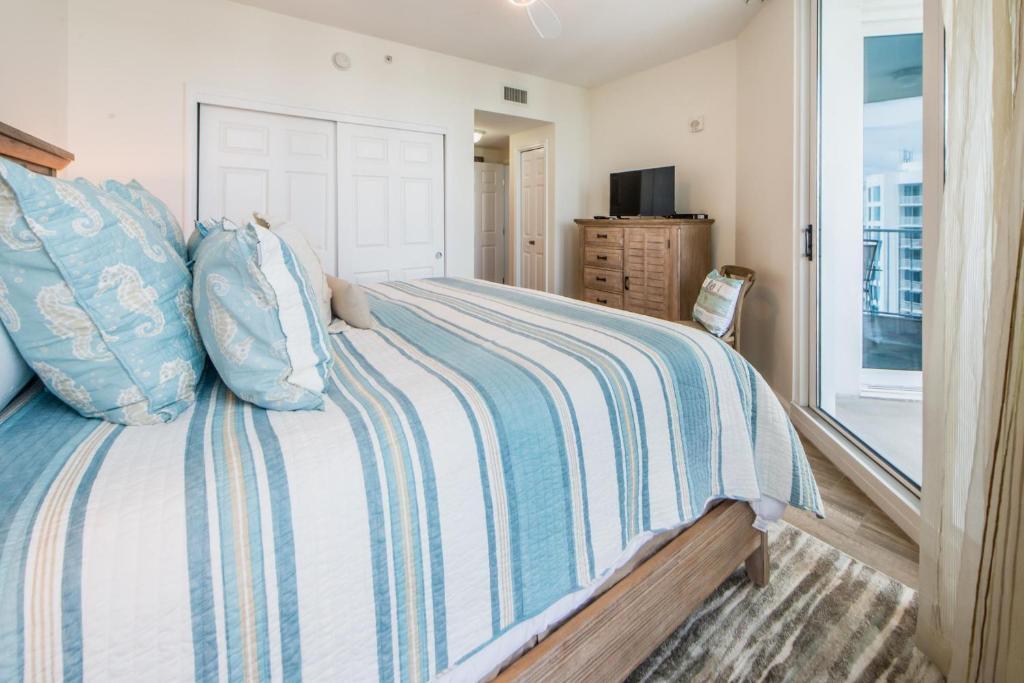 THE PALMS OF DESTIN - Residential