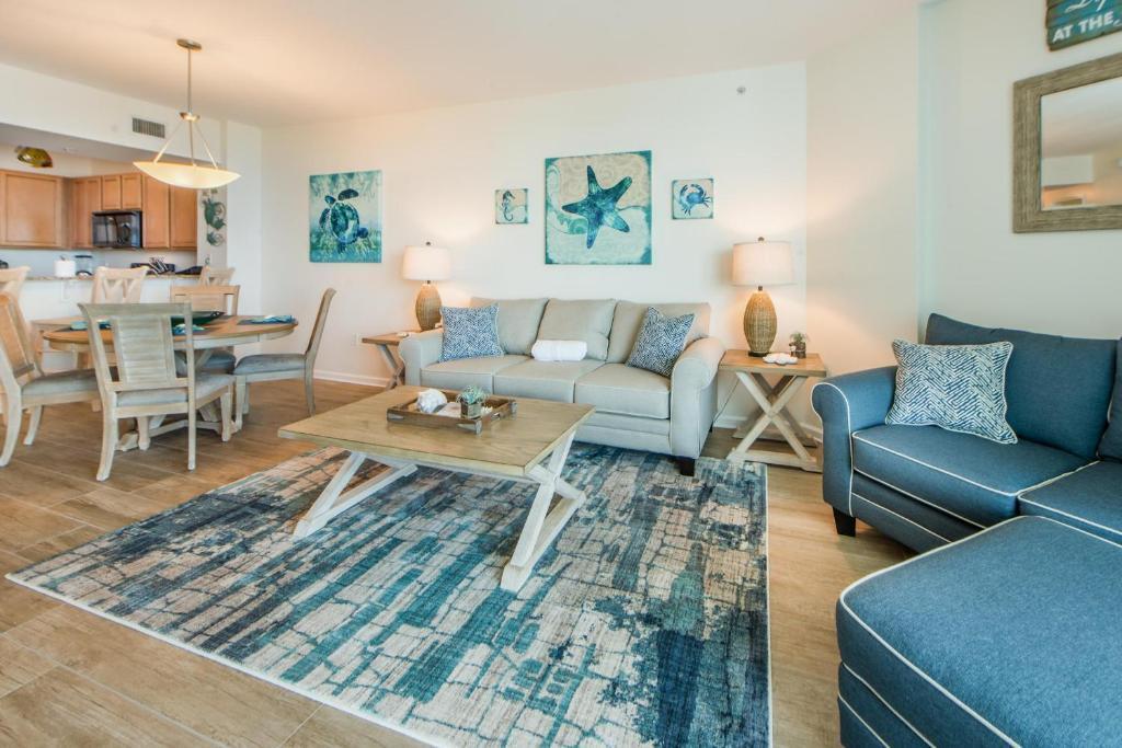 THE PALMS OF DESTIN - Residential