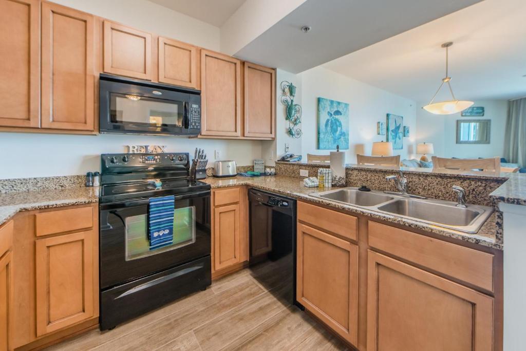 THE PALMS OF DESTIN - Residential