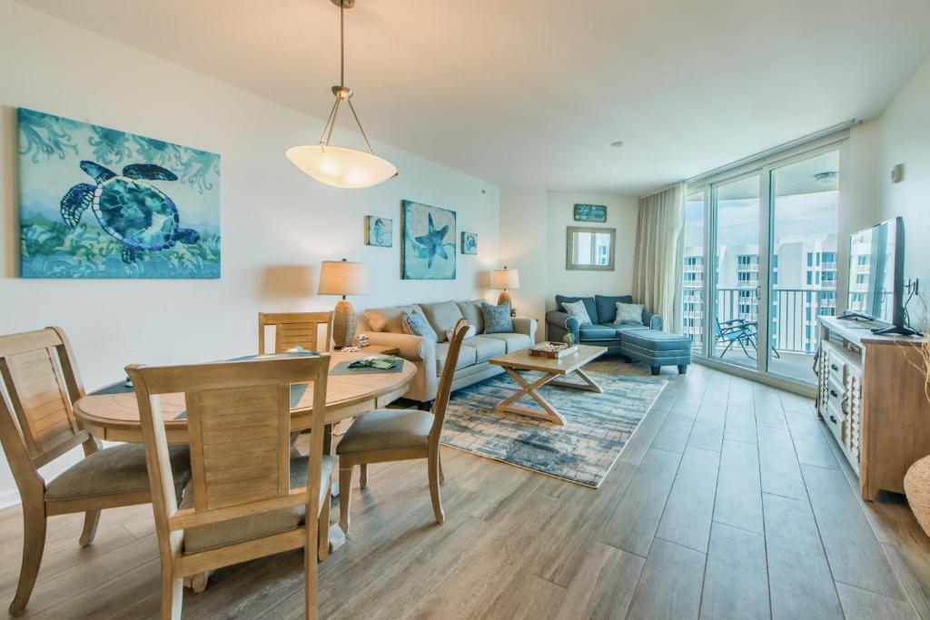 THE PALMS OF DESTIN - Residential