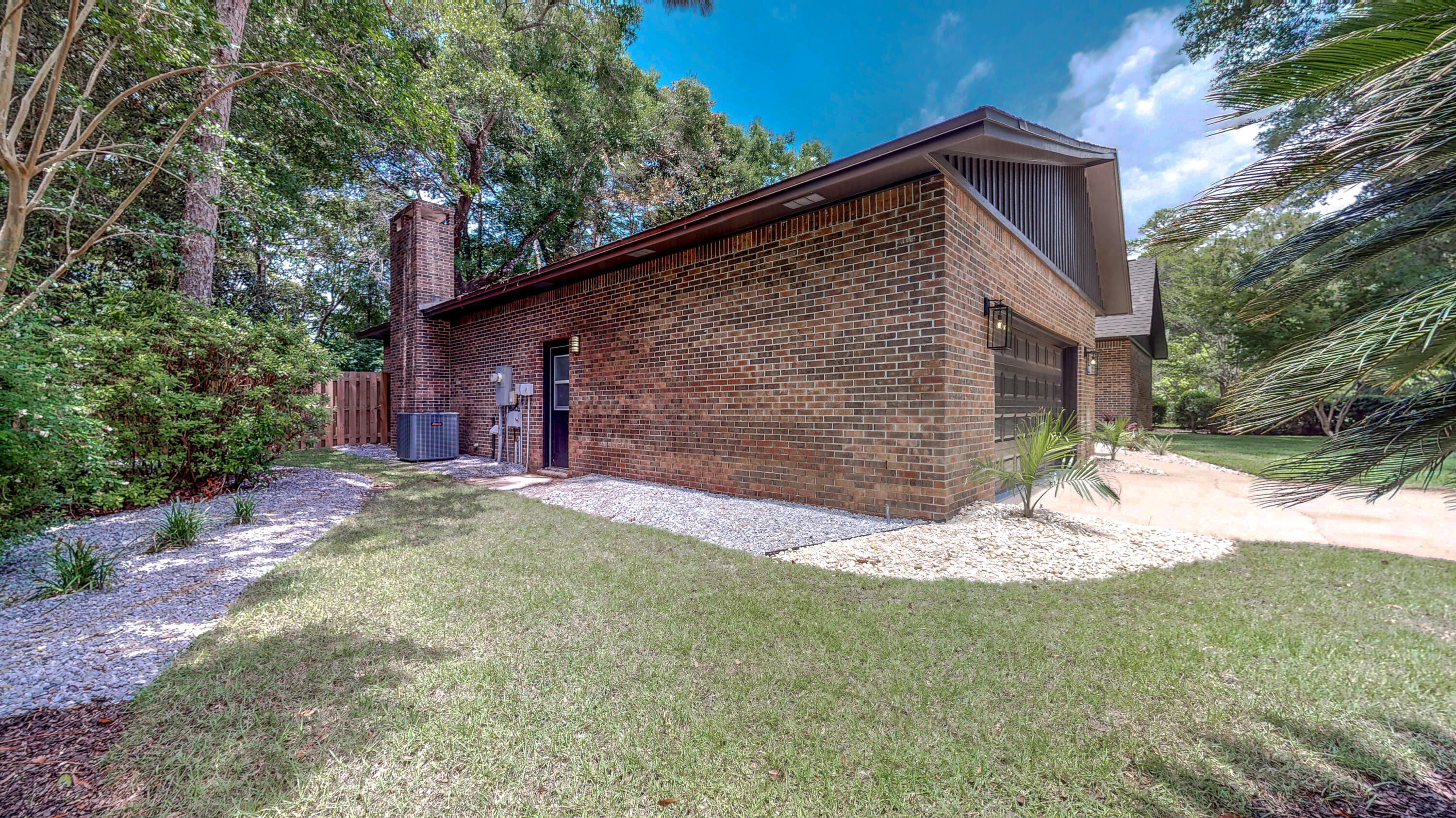 ROCKY BAYOU ESTATES 04 - Residential