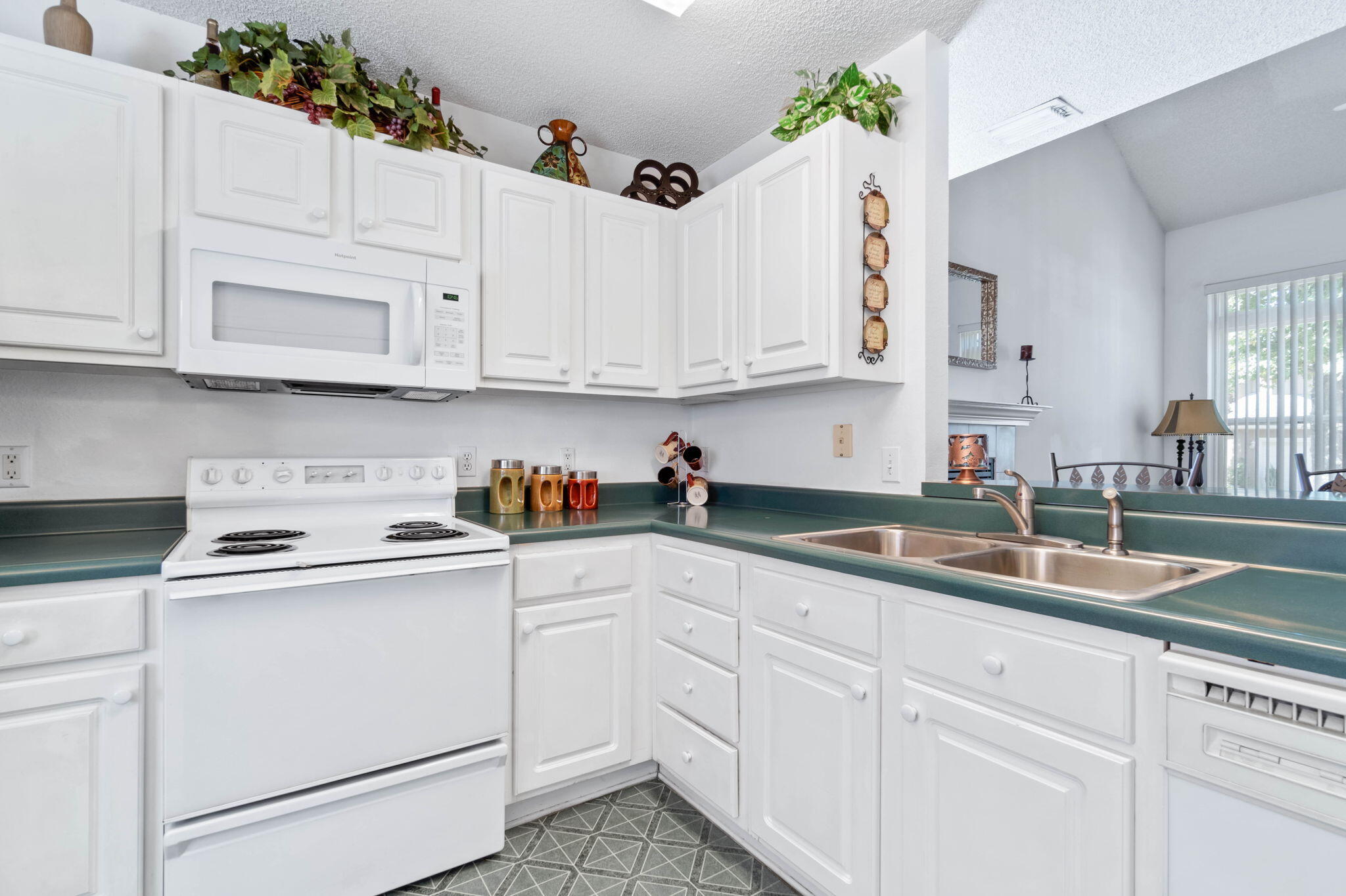 NORTH RIDGE CREEK S/D - Residential