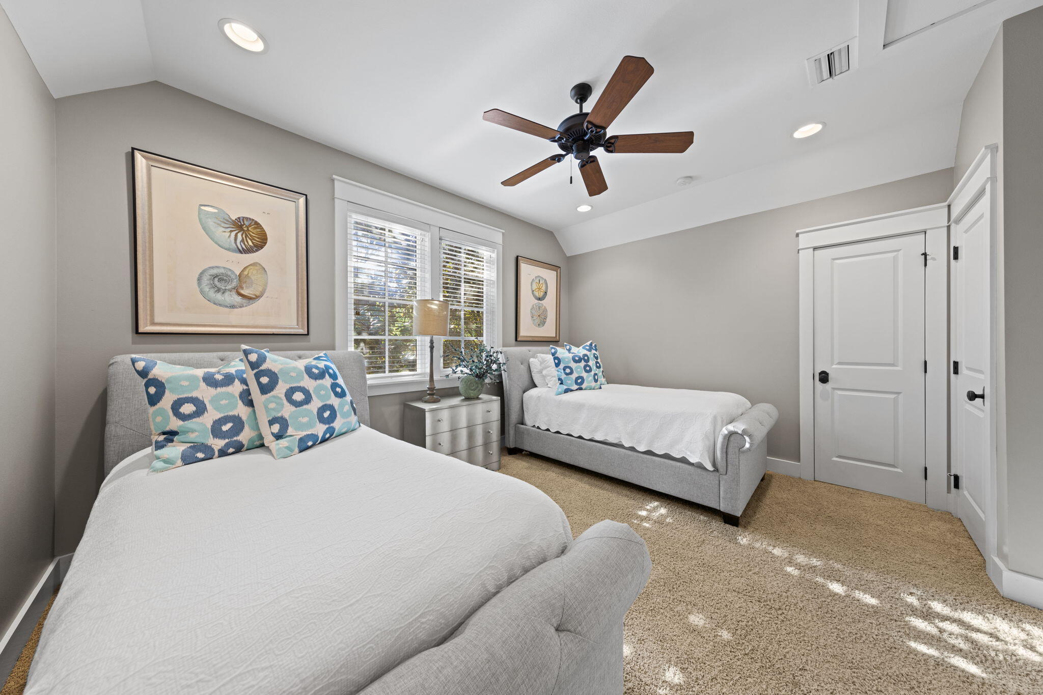 BUNGALOS AT SANDESTIN - Residential