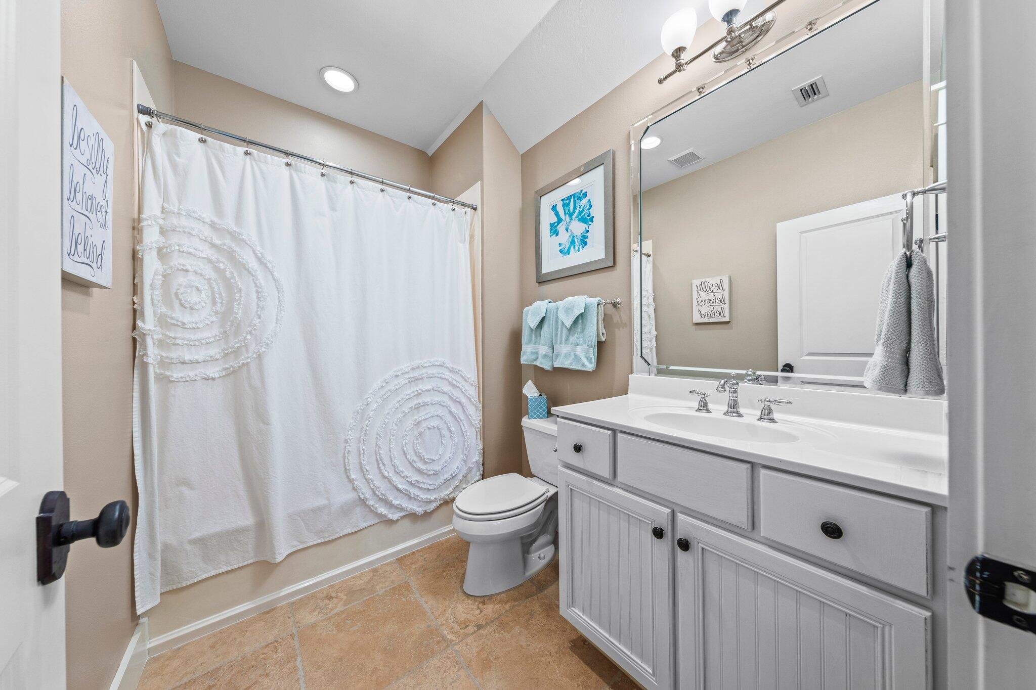 BUNGALOS AT SANDESTIN - Residential