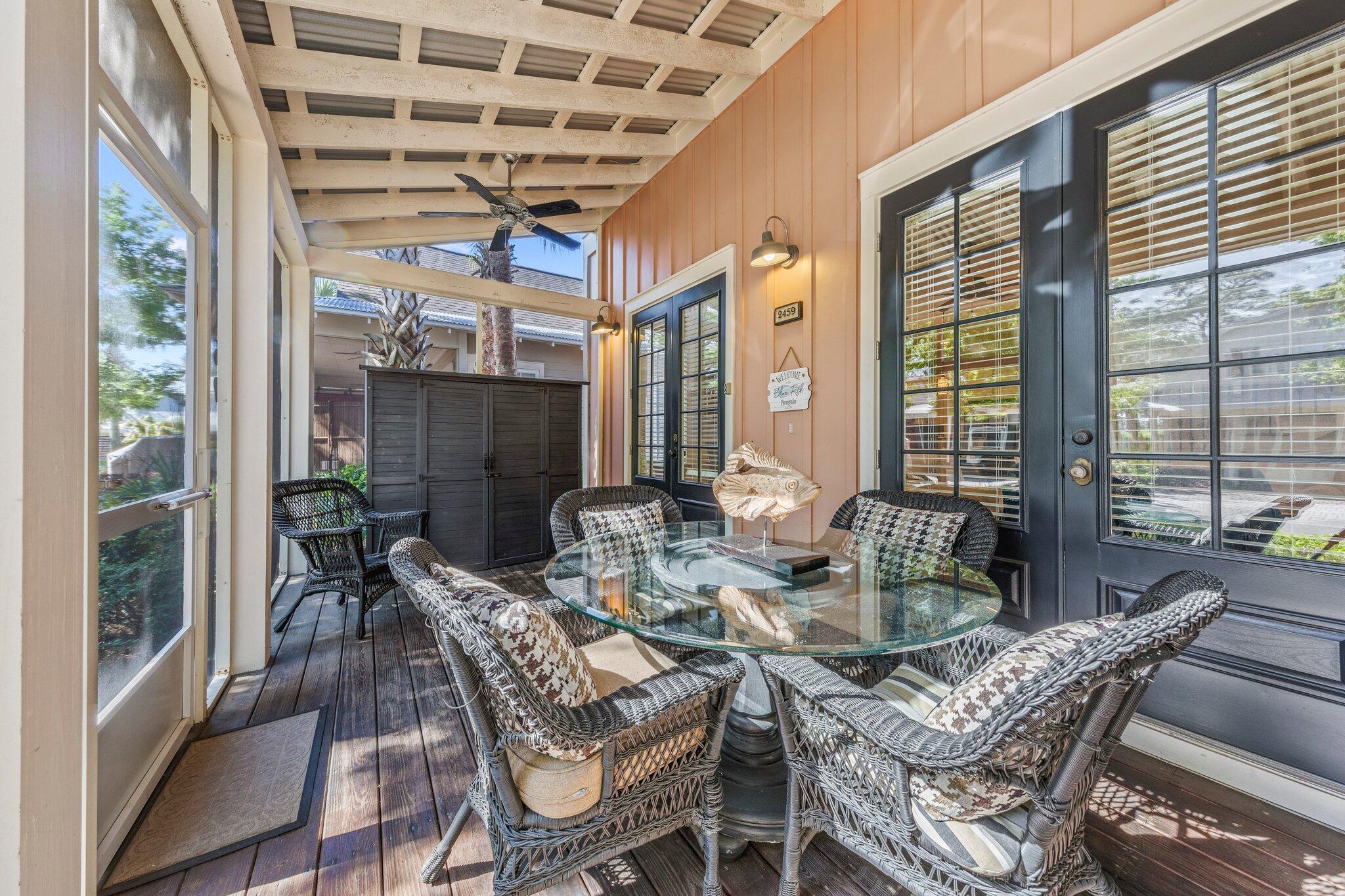 BUNGALOS AT SANDESTIN - Residential