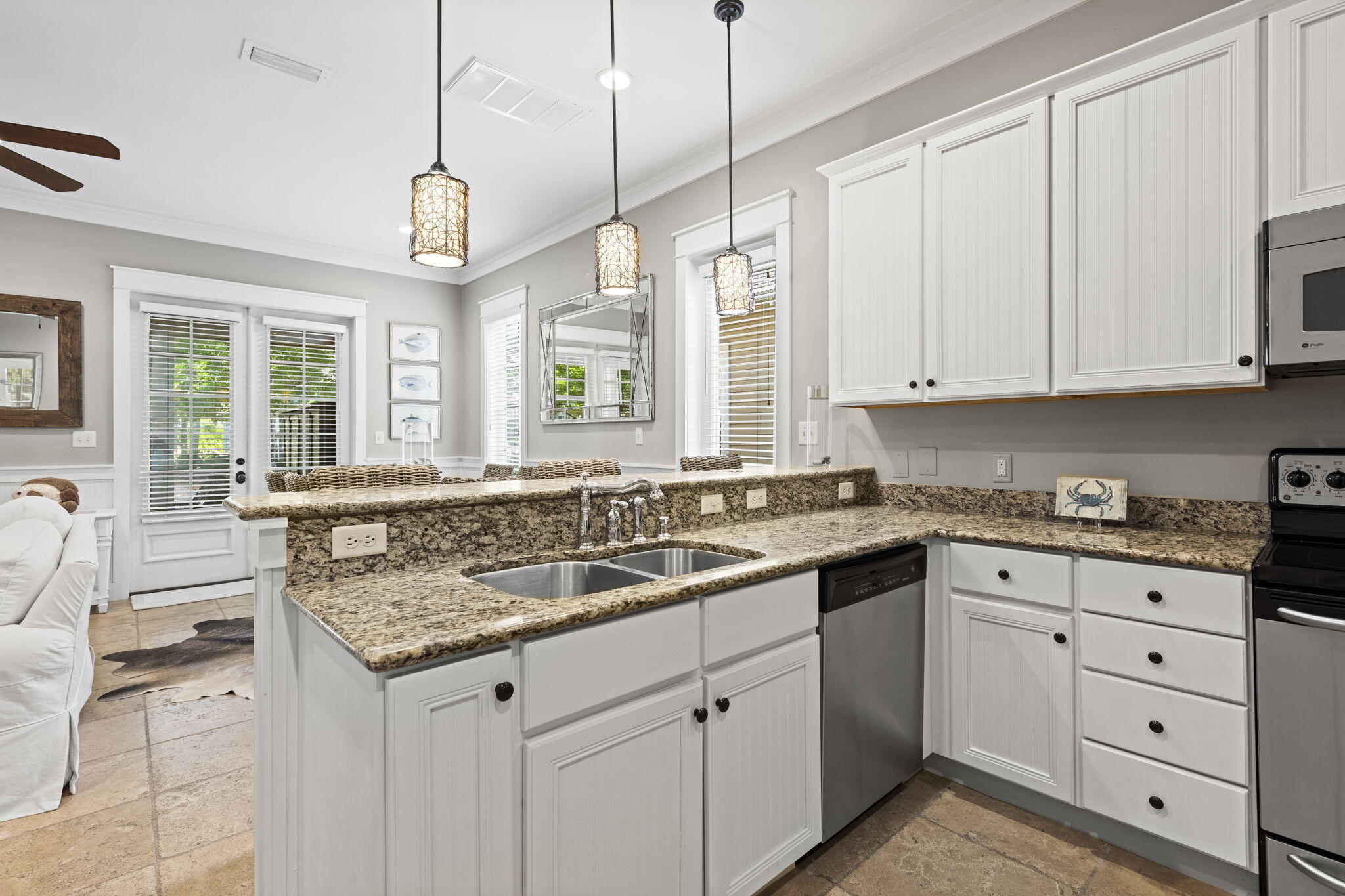 BUNGALOS AT SANDESTIN - Residential