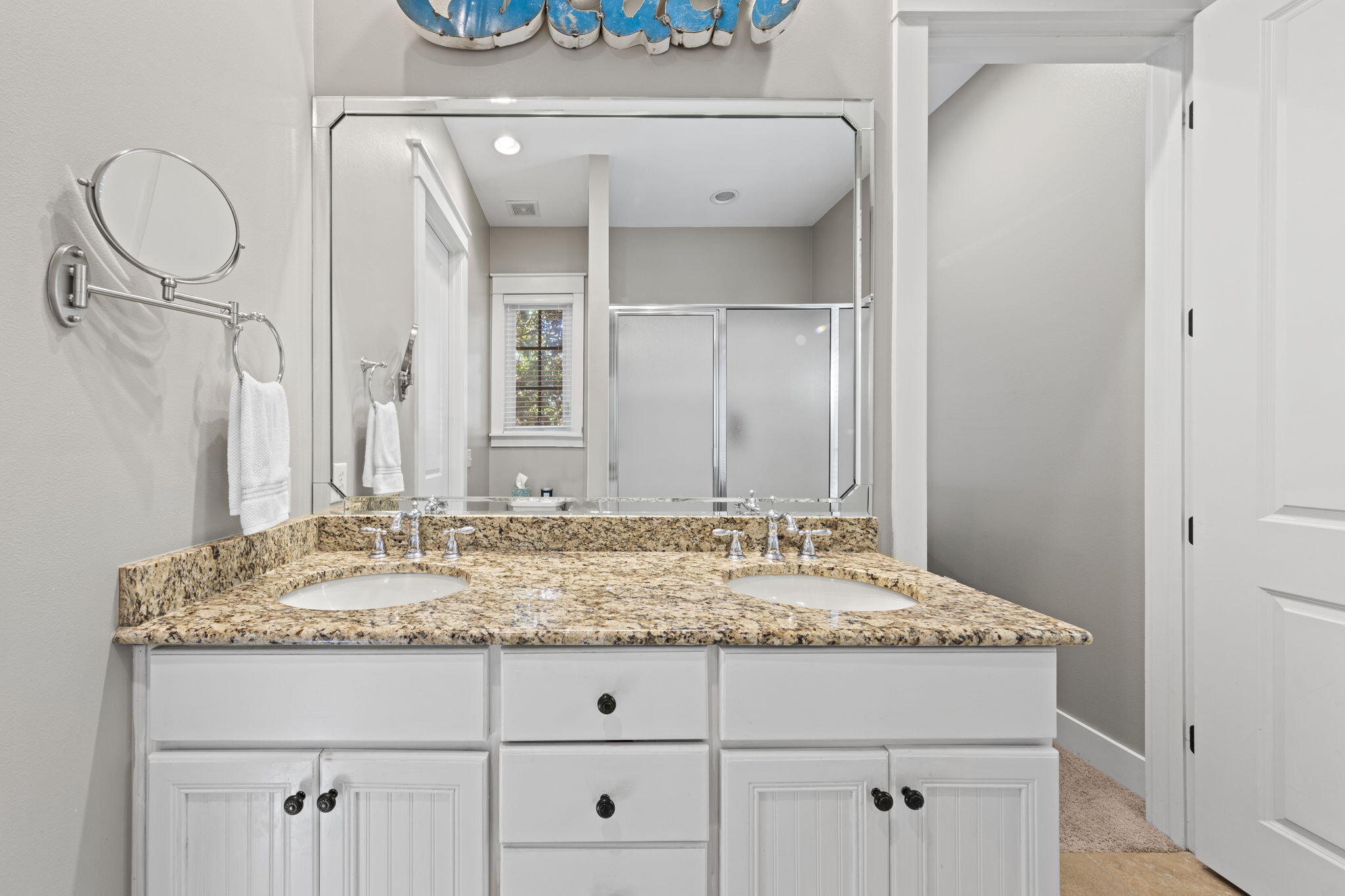 BUNGALOS AT SANDESTIN - Residential