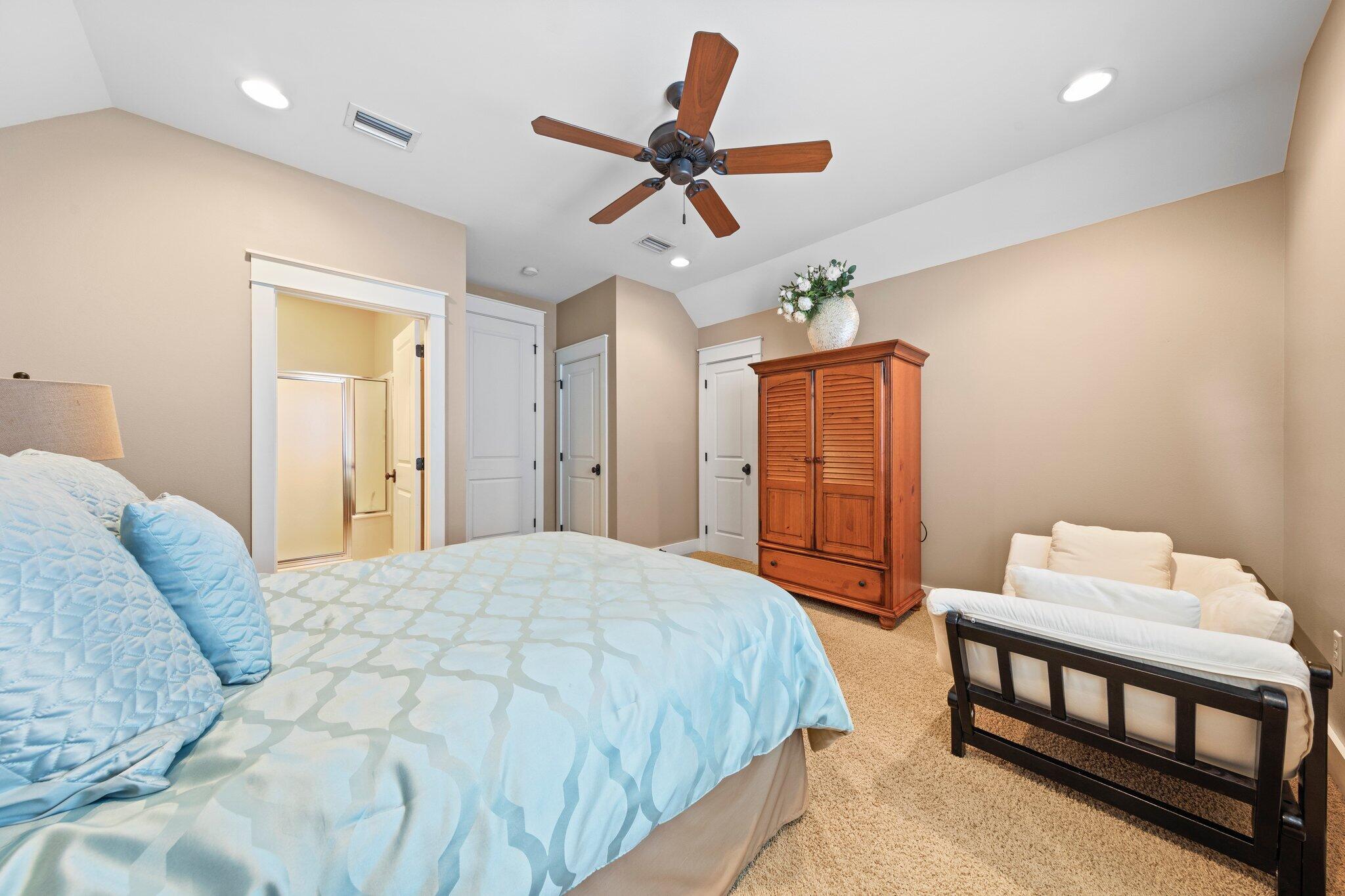 BUNGALOS AT SANDESTIN - Residential