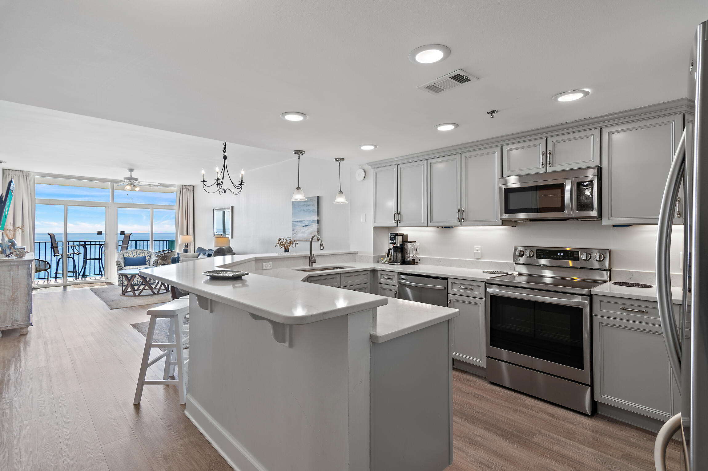 JADE EAST TOWERS CONDO - Residential