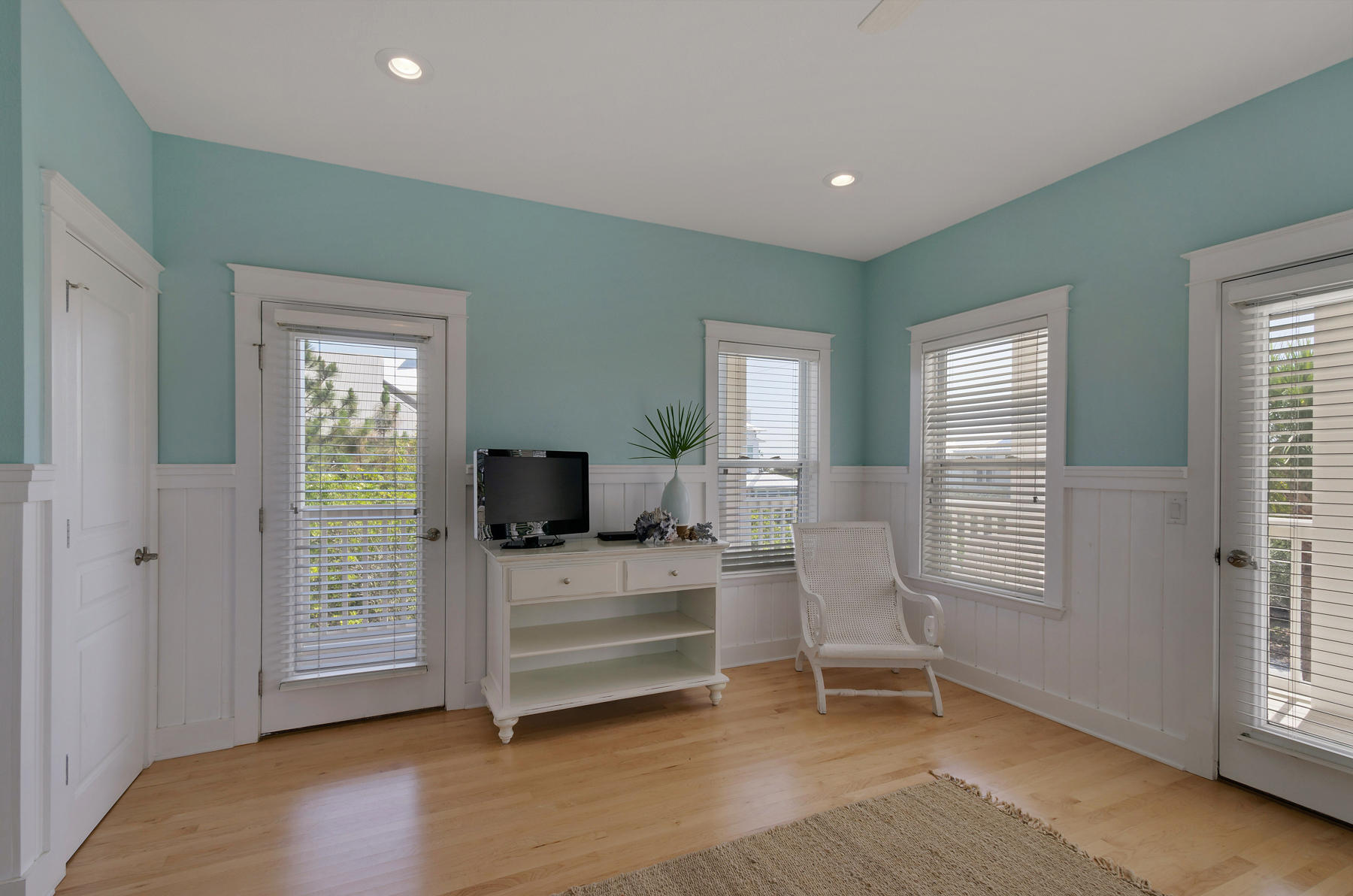 BLUE MOUNTAIN BEACH - Residential