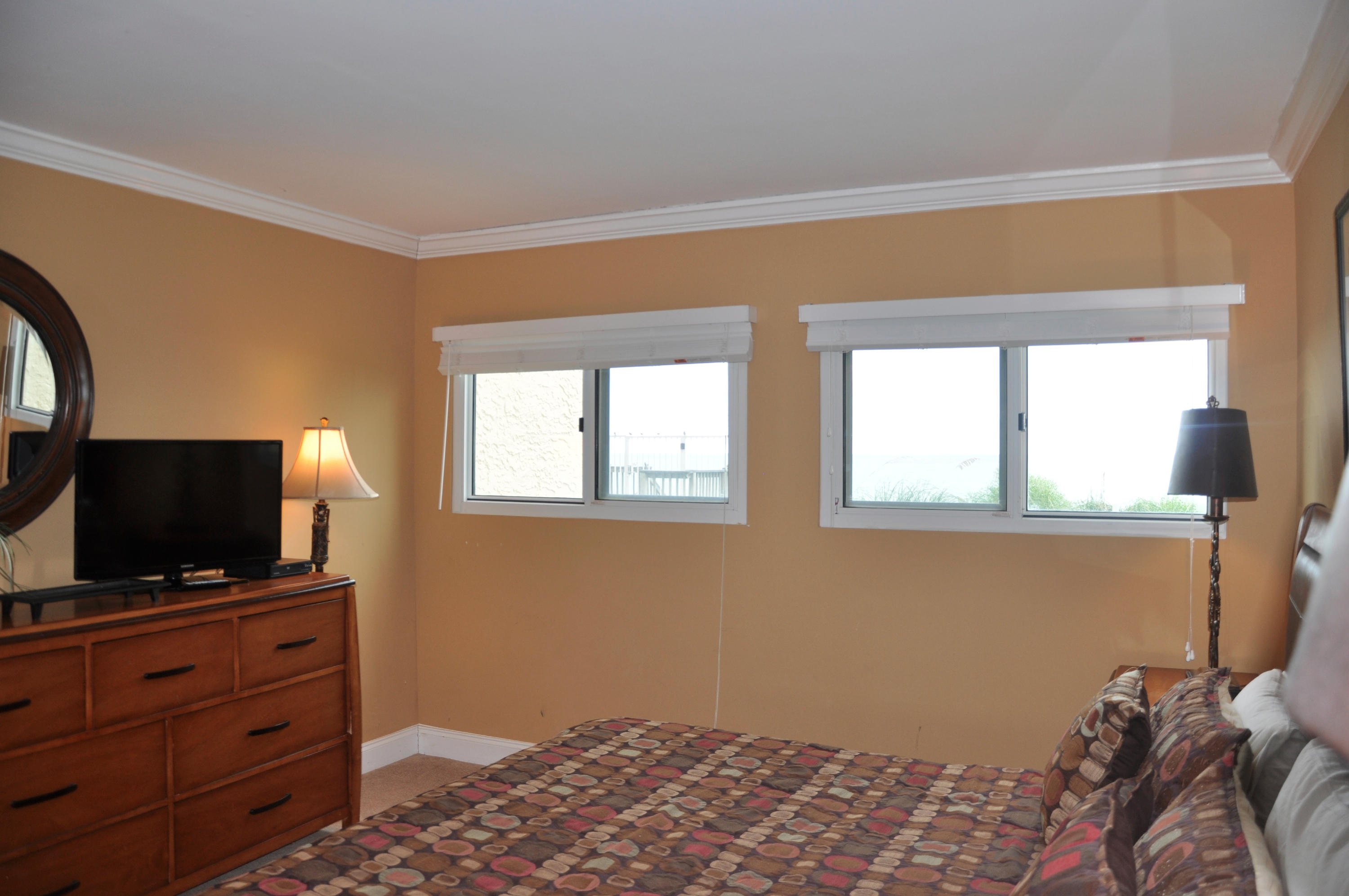 BEACH HOUSE CONDO PH 2 - Residential