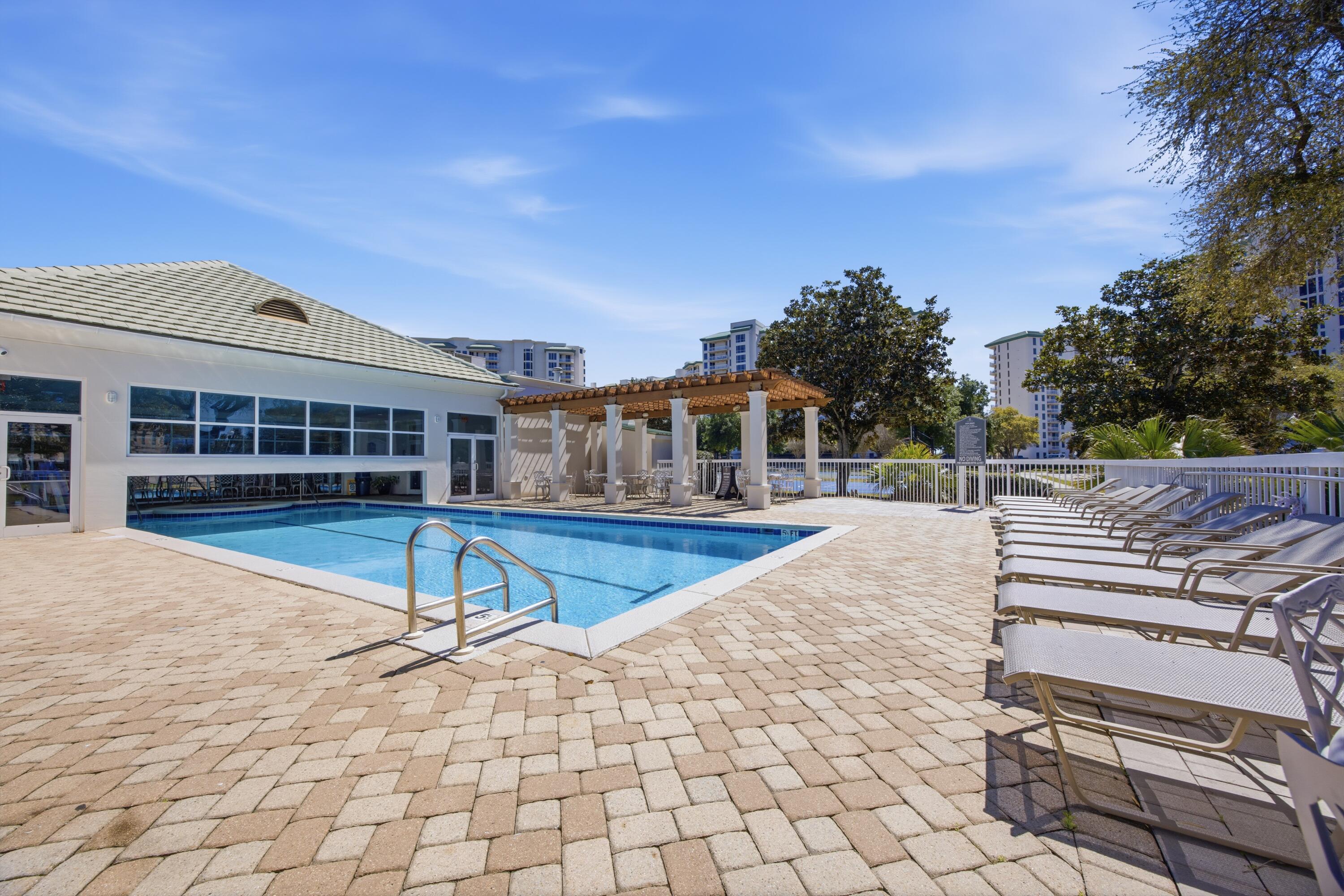 SILVER SHELLS BEACH RESORT - Residential