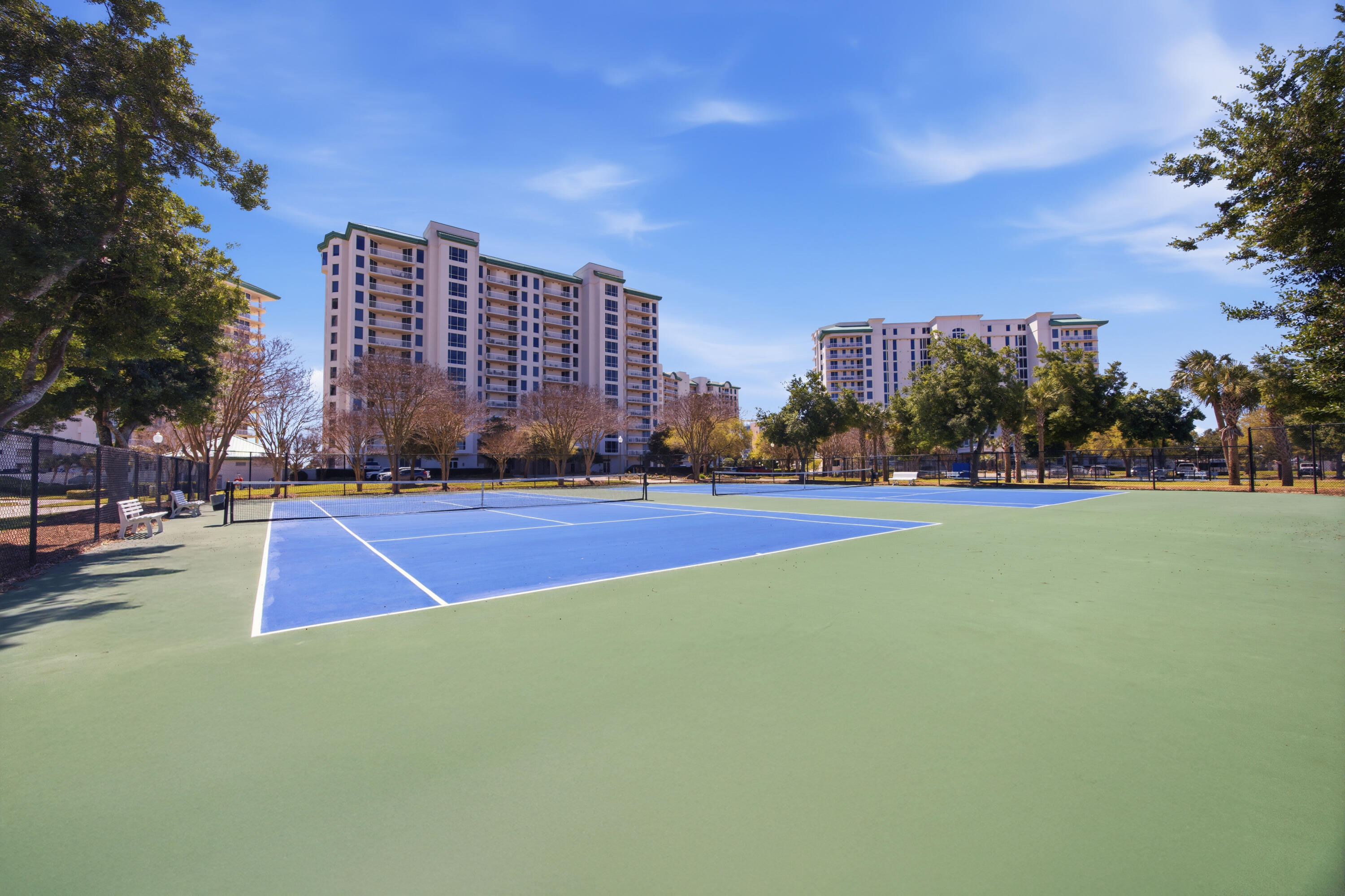 SILVER SHELLS BEACH RESORT - Residential