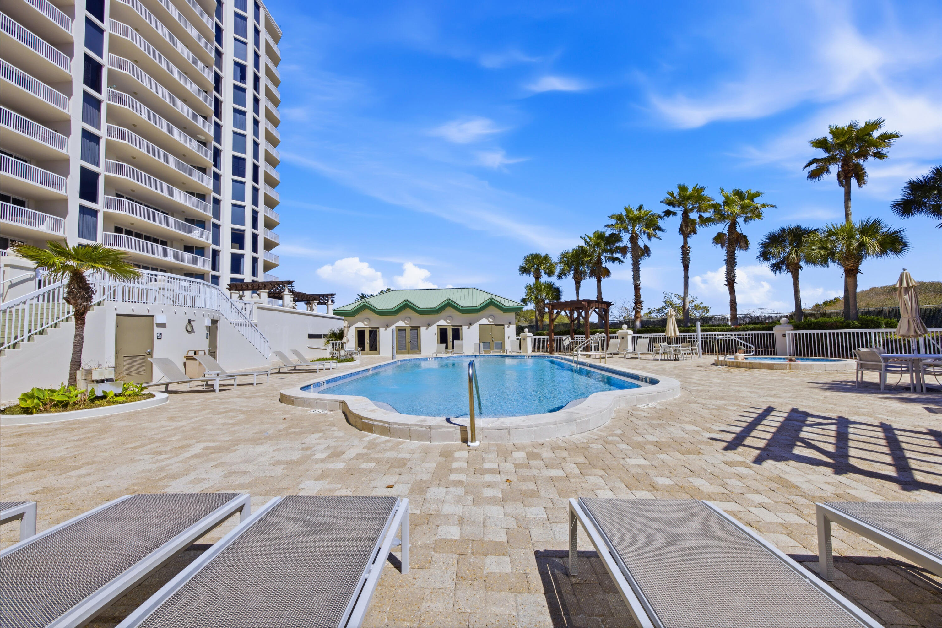 SILVER SHELLS BEACH RESORT - Residential