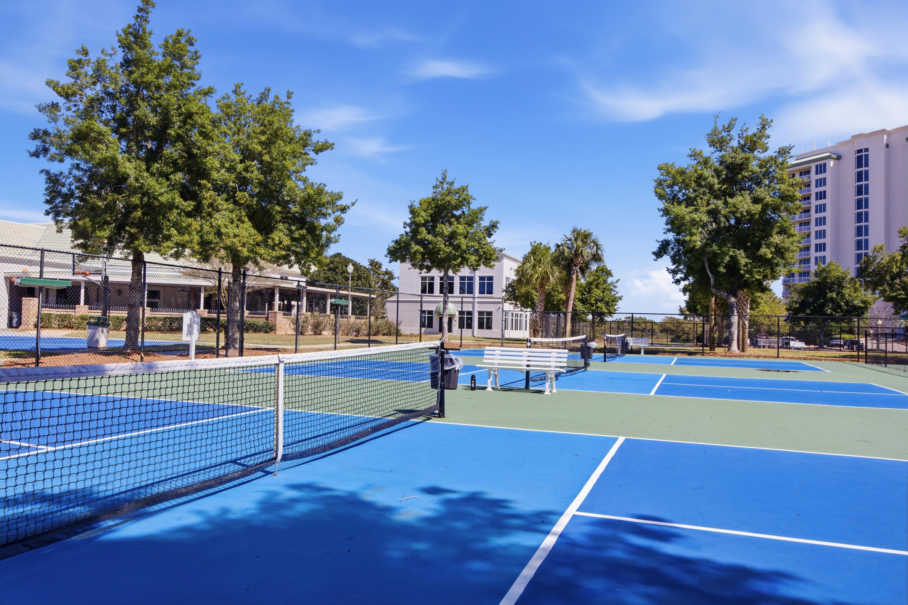 SILVER SHELLS BEACH RESORT - Residential