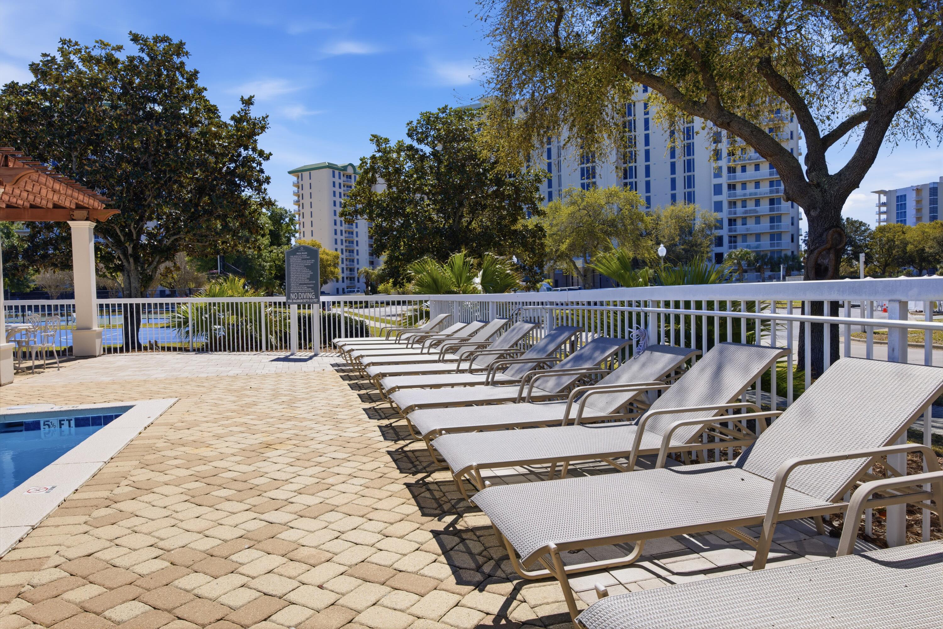 SILVER SHELLS BEACH RESORT - Residential