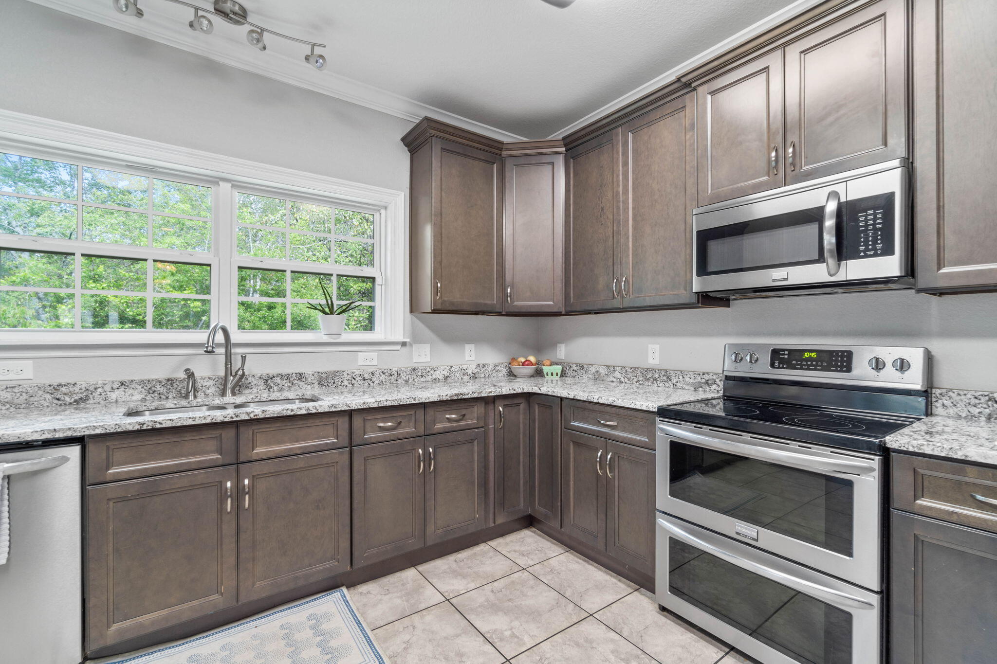 DUGGAN POND ESTATES - Residential