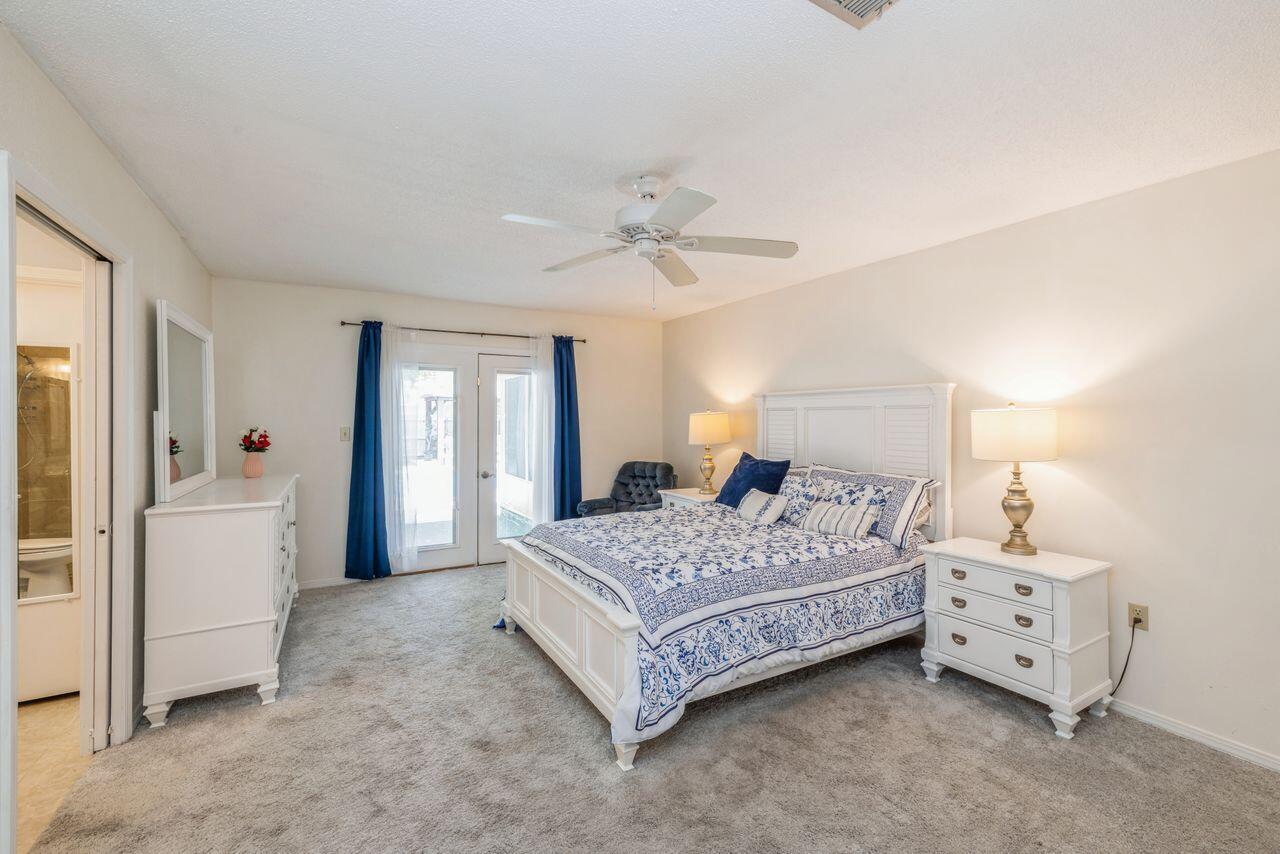 MARY ESTHER MANOR 1ST ADDN - Residential