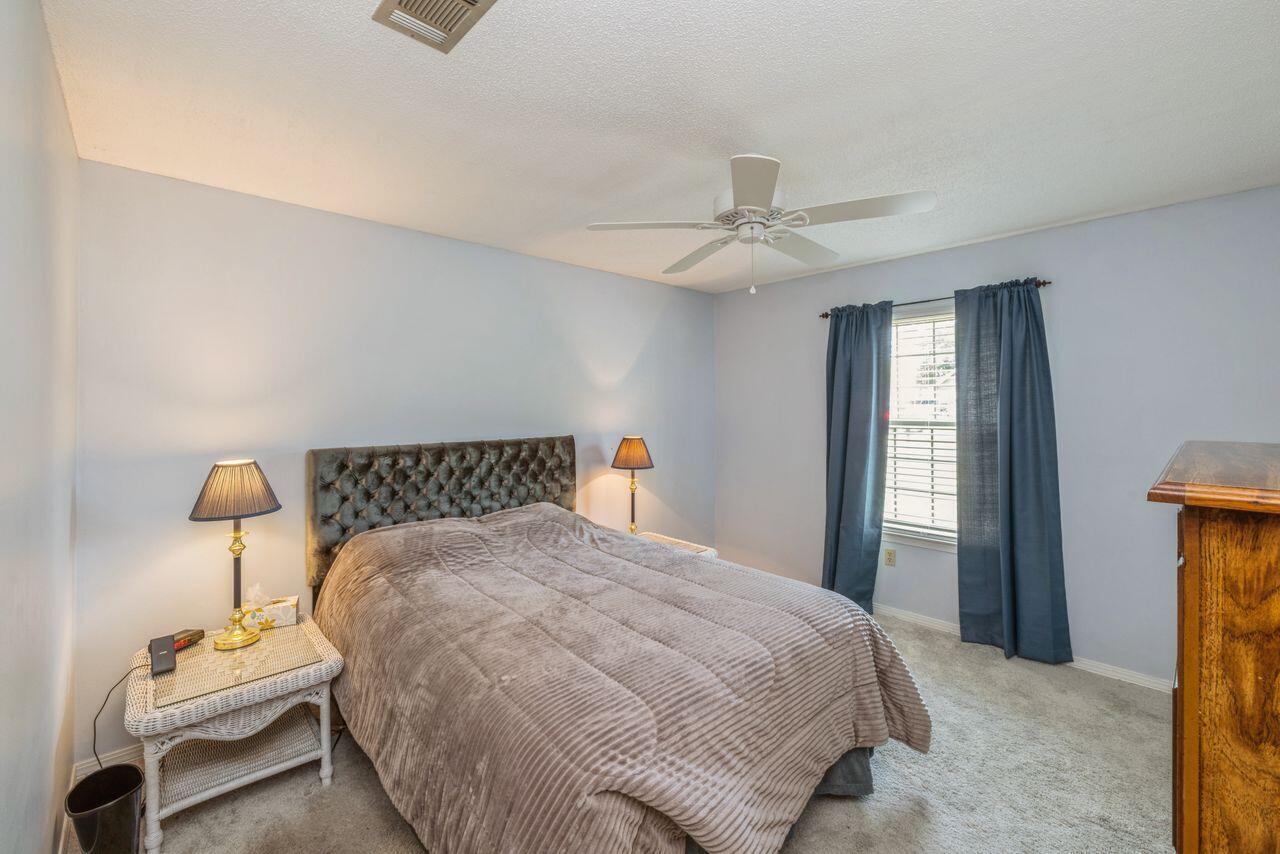 MARY ESTHER MANOR 1ST ADDN - Residential