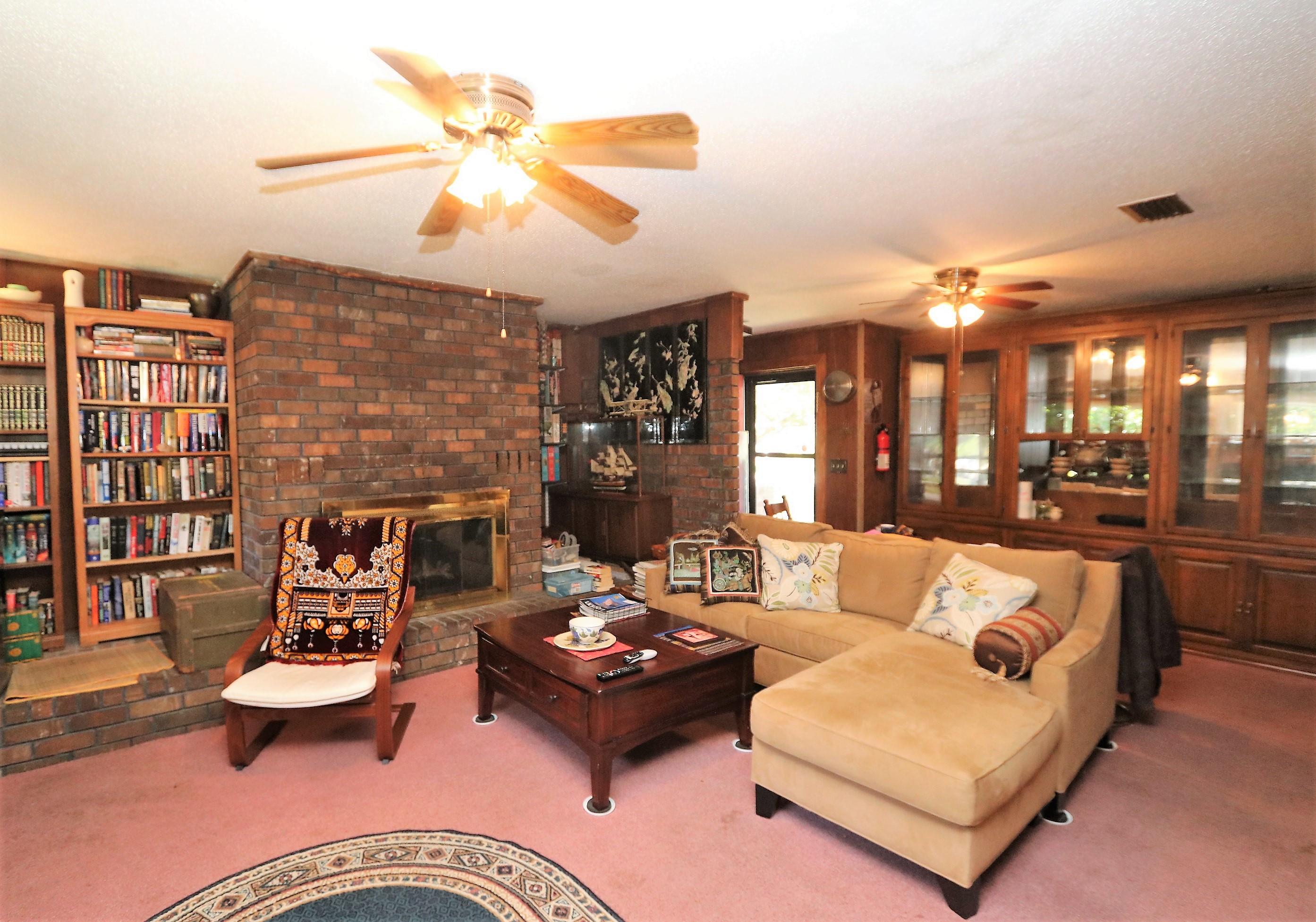 EASTWOOD 4TH ADD - Residential